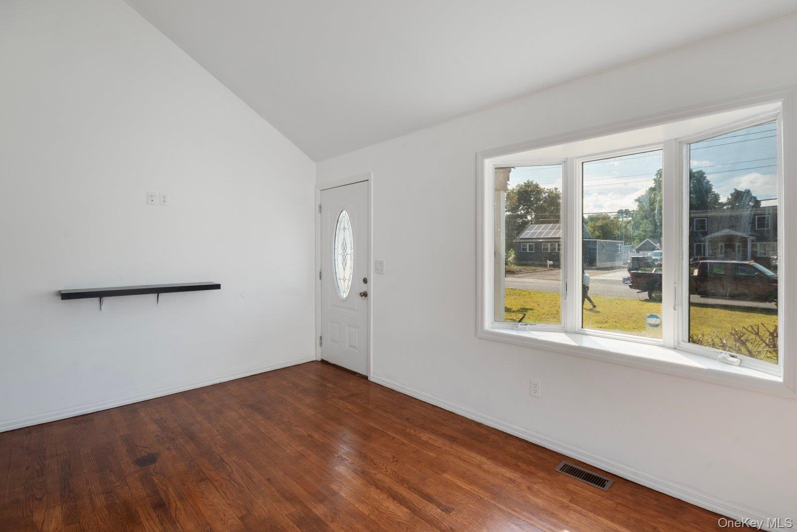 11 McGowan Lane, Central Islip, NY 11722