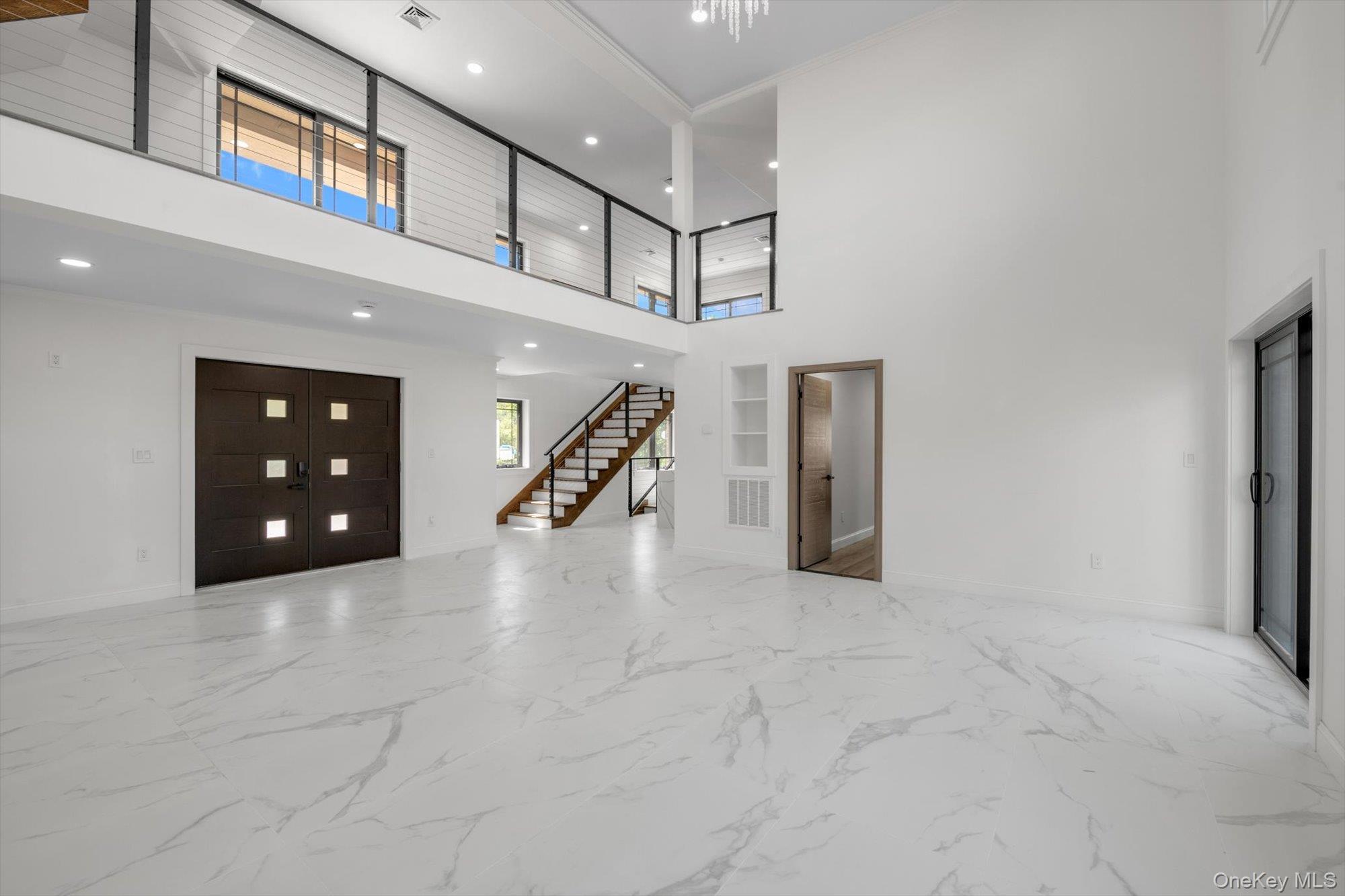 16515 Cross Island Parkway, Whitestone, NY 11357