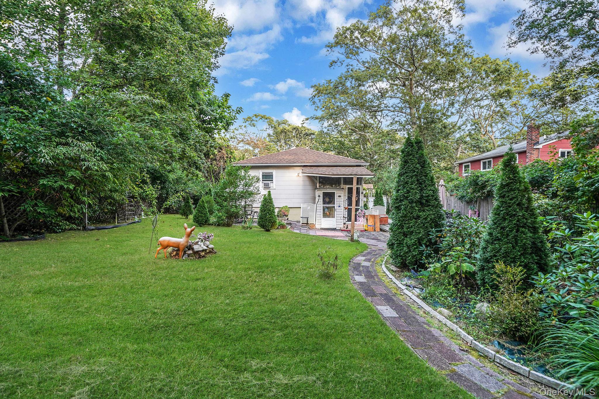 94 Berkshire Drive, Farmingville, NY 11738