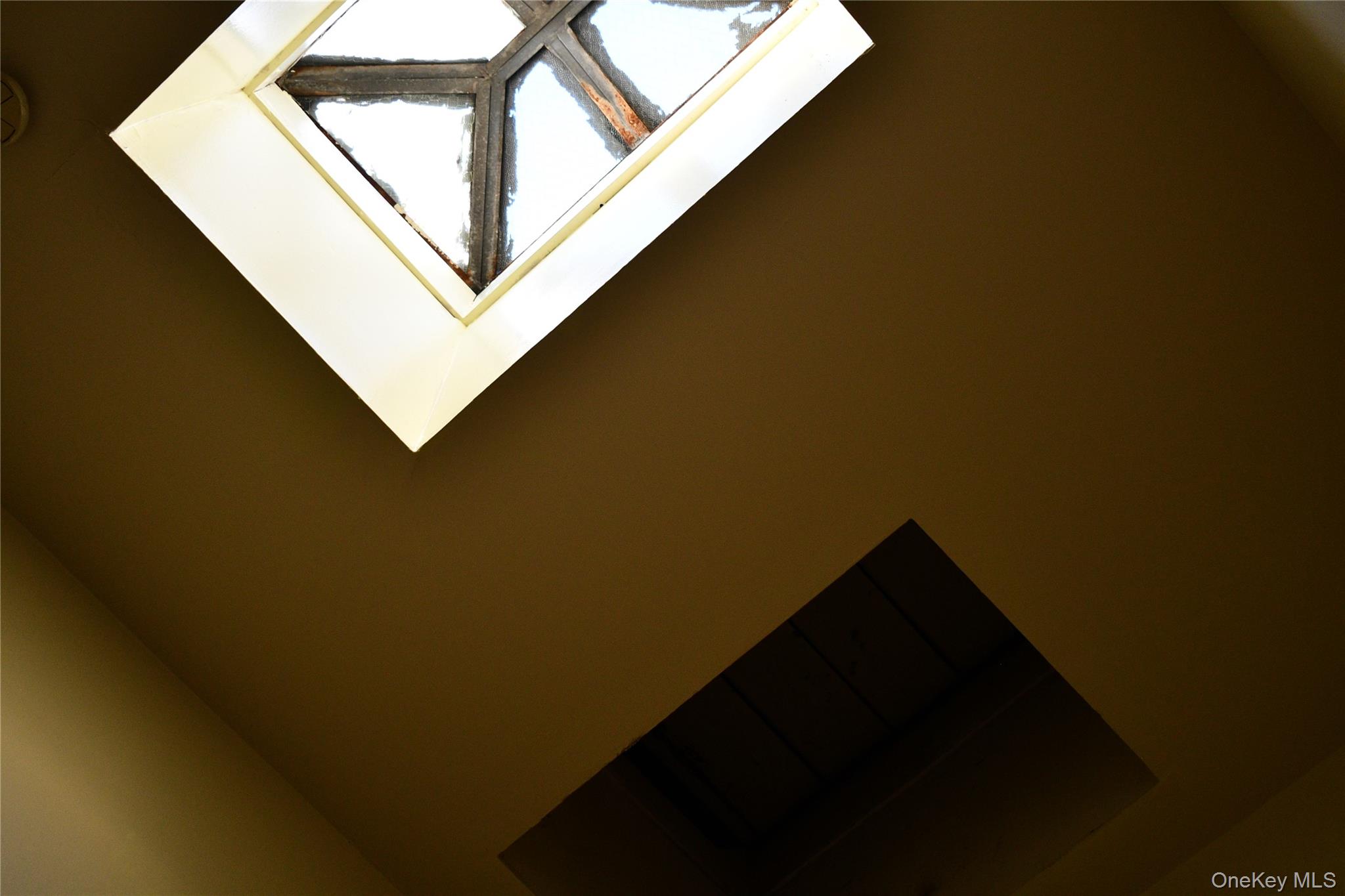 158-04 84 Road, Jamaica Hills, NY 11432