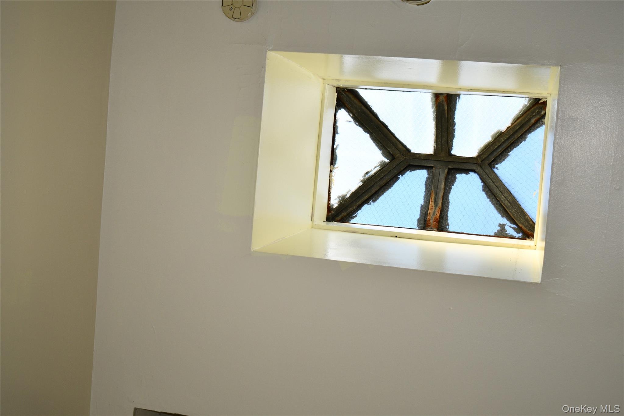 158-04 84 Road, Jamaica Hills, NY 11432