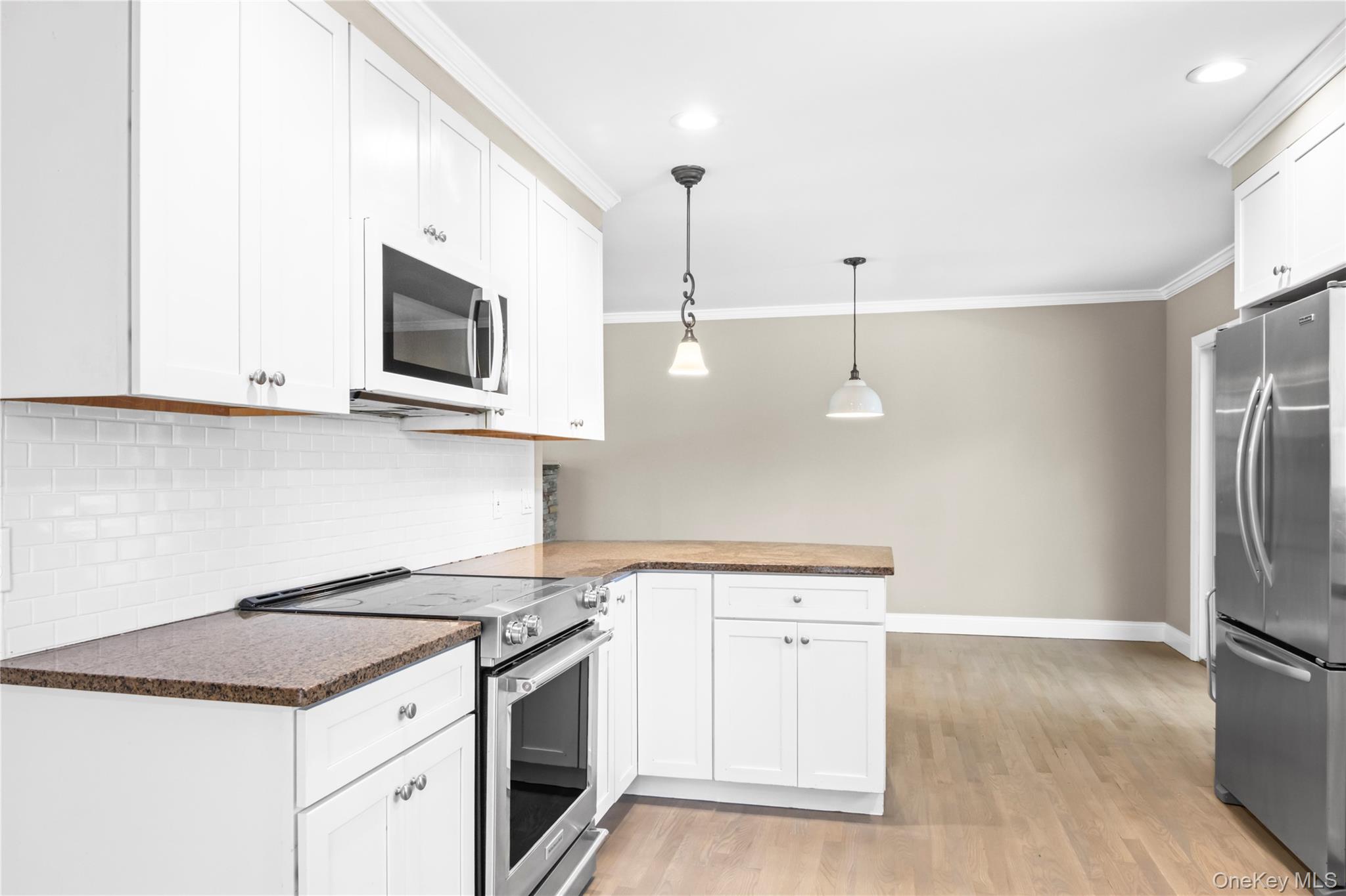 2 Puritan Path, Port Jefferson, NY 11777