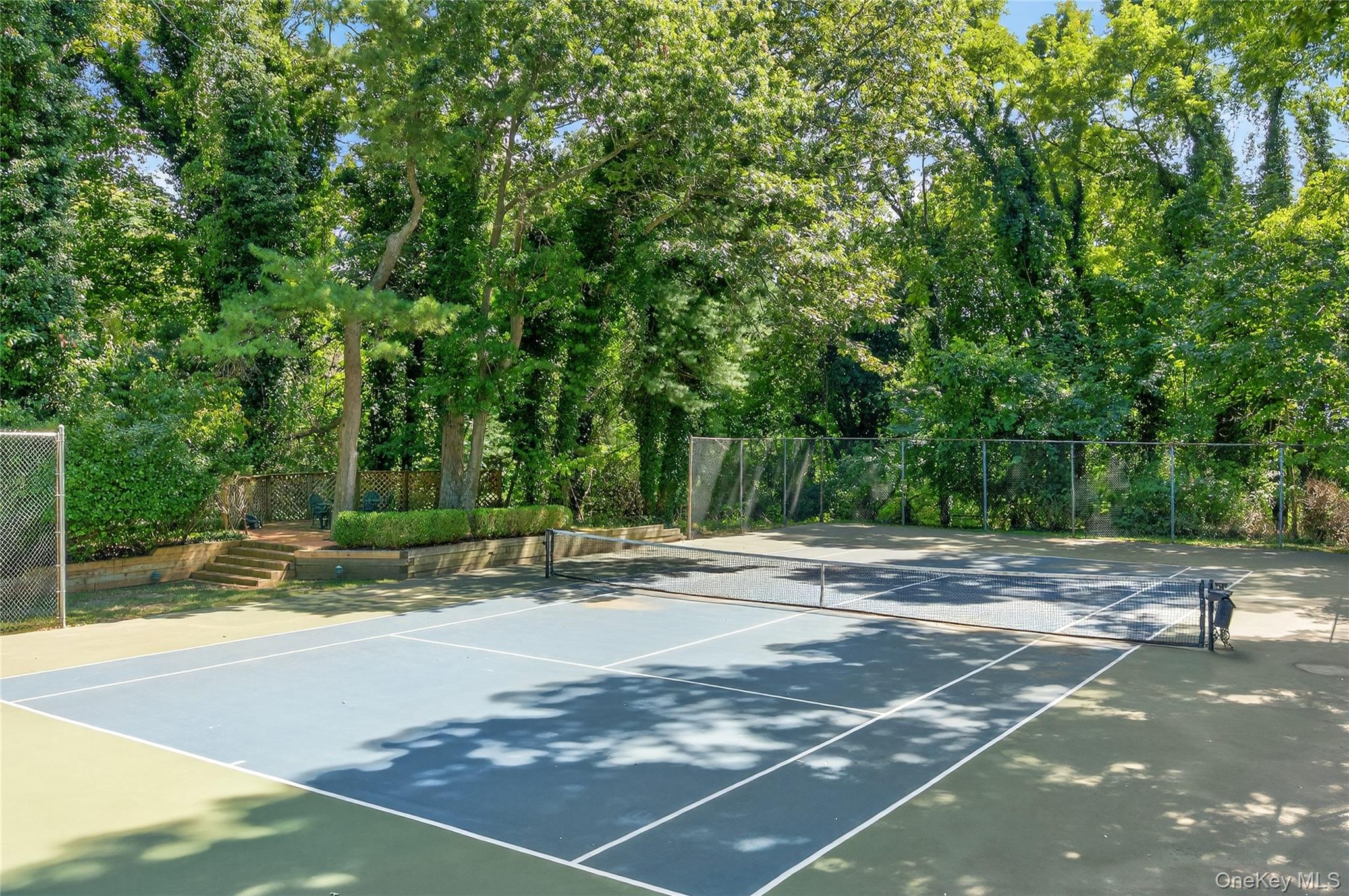 42 Clocktower Lane, Old Westbury, NY 11568