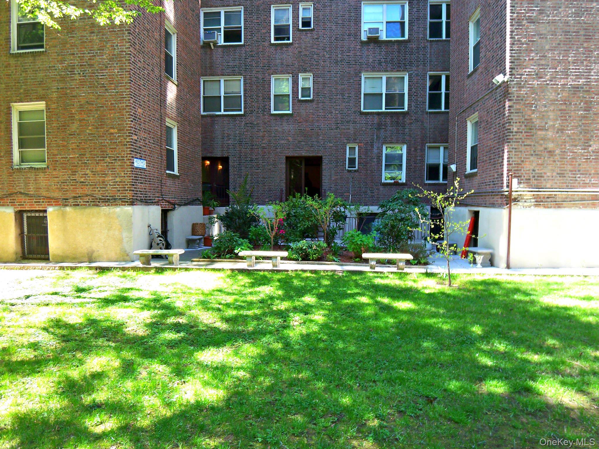 73-37 Austin Street # 2D, Forest Hills, NY 11375