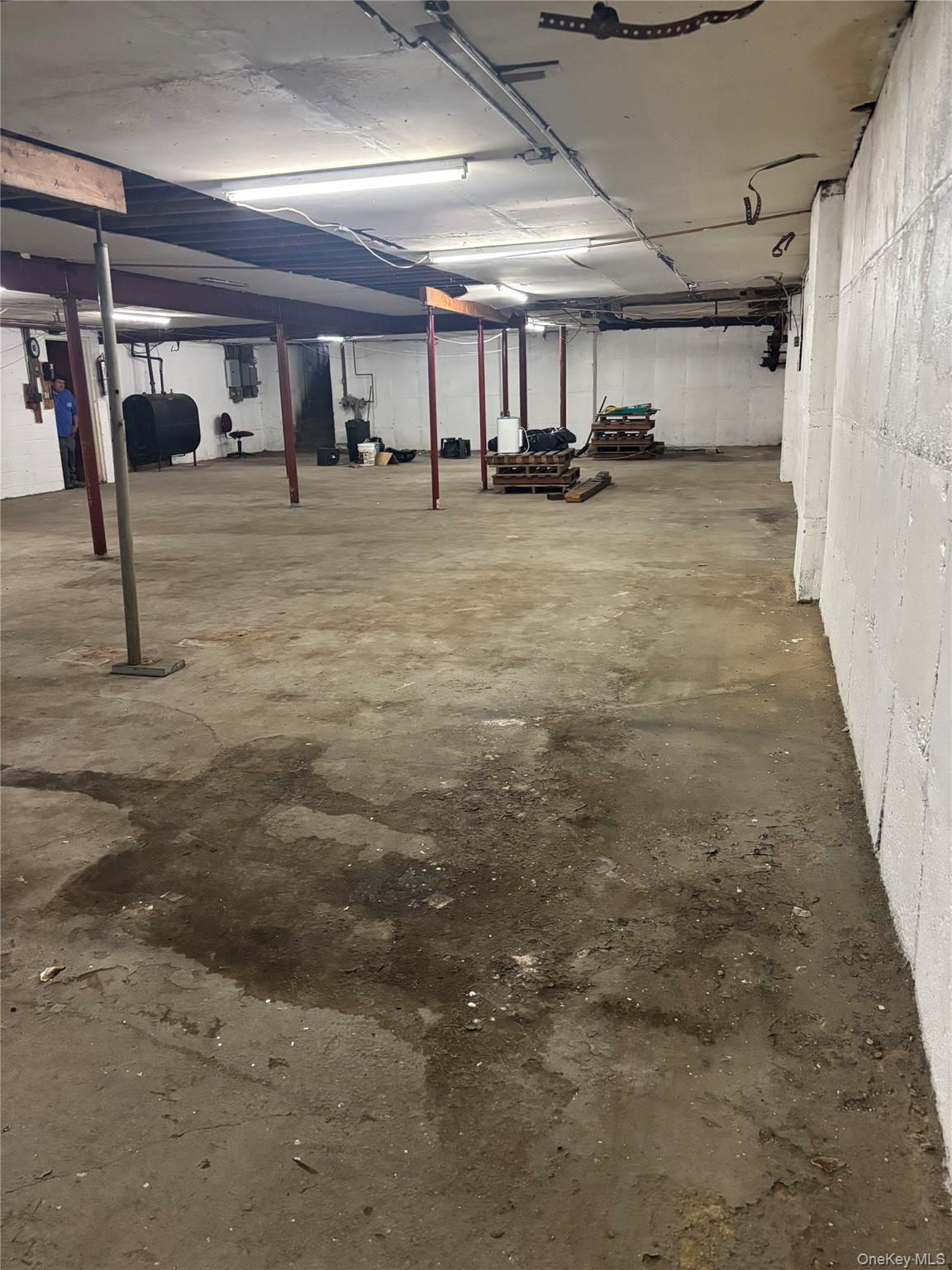 1065 Front Street, Uniondale, NY 11553