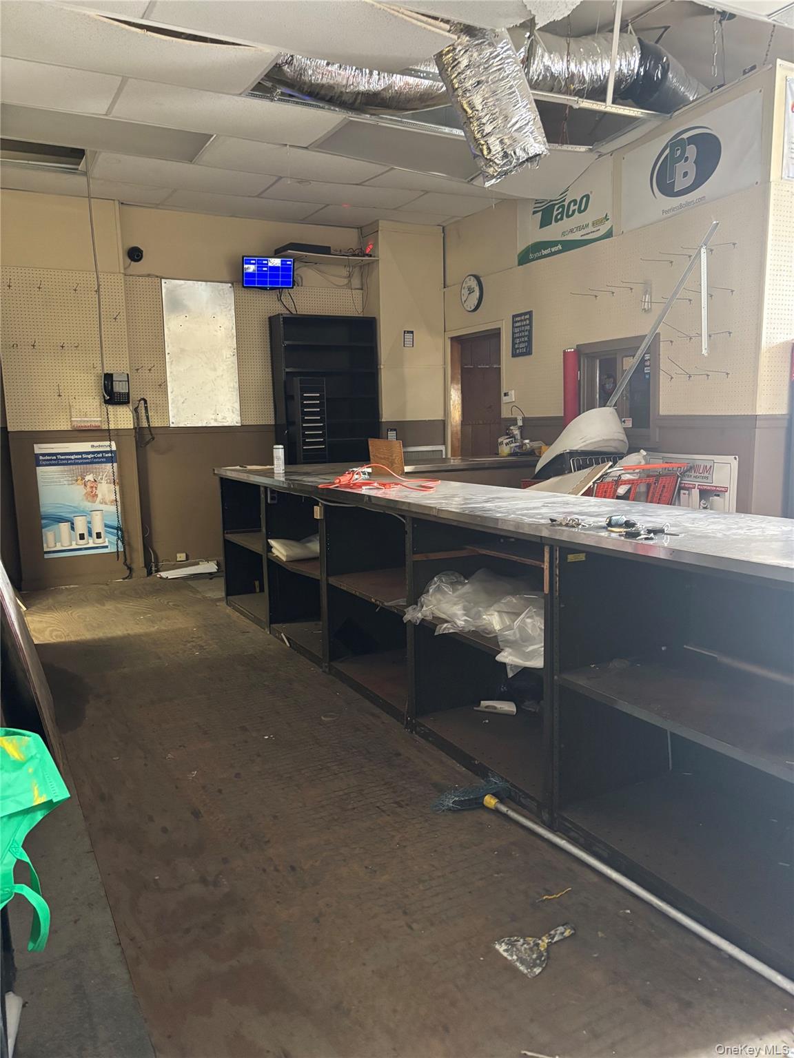 1065 Front Street, Uniondale, NY 11553