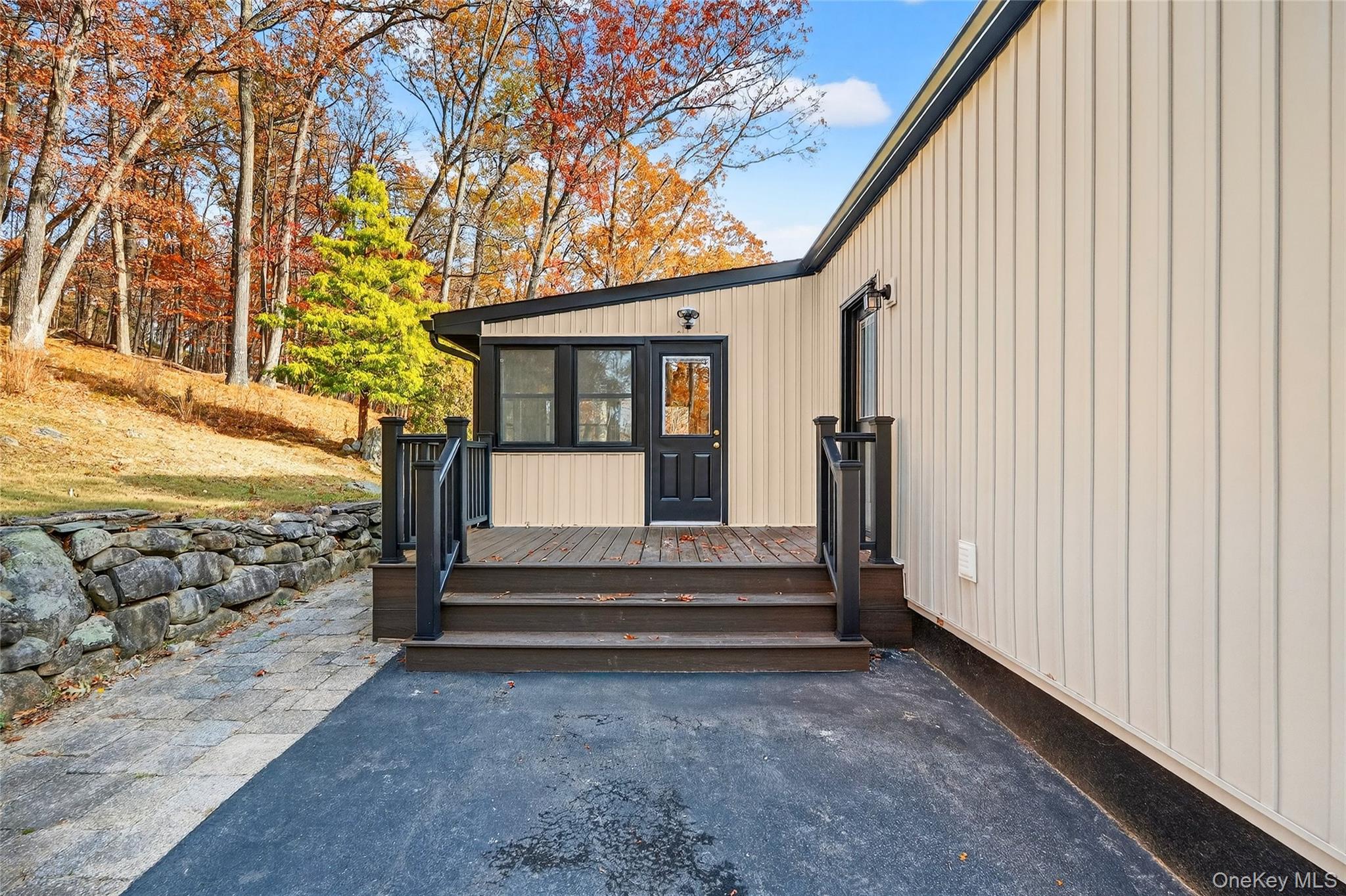 9 Tiorati Trail, Stony Point, NY 10980