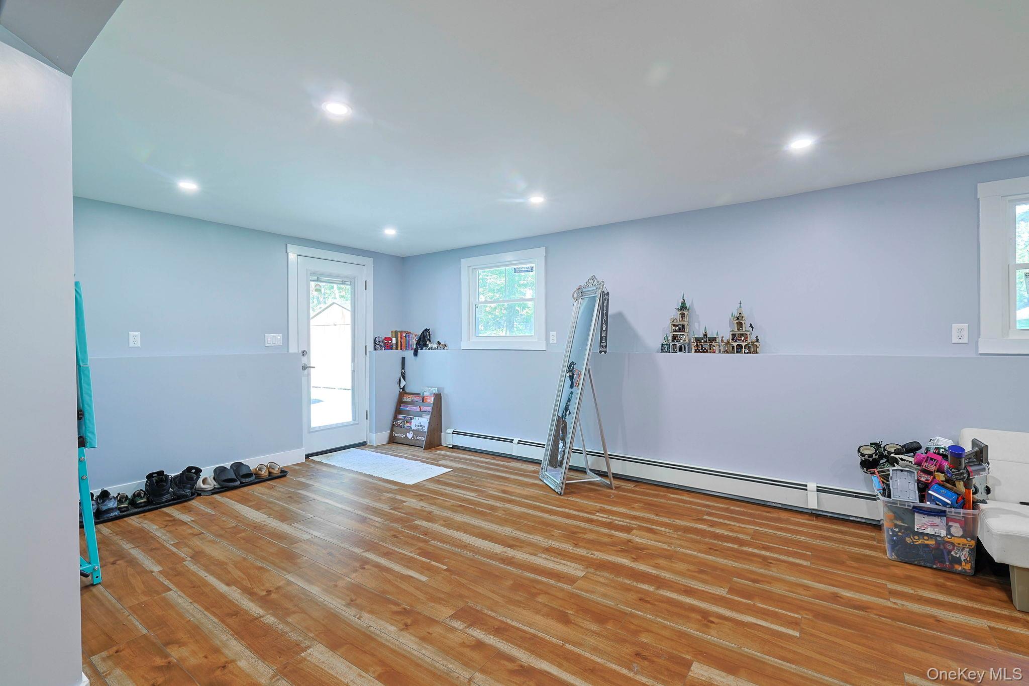 587 Winterton Road, Bloomingburg, NY 12721