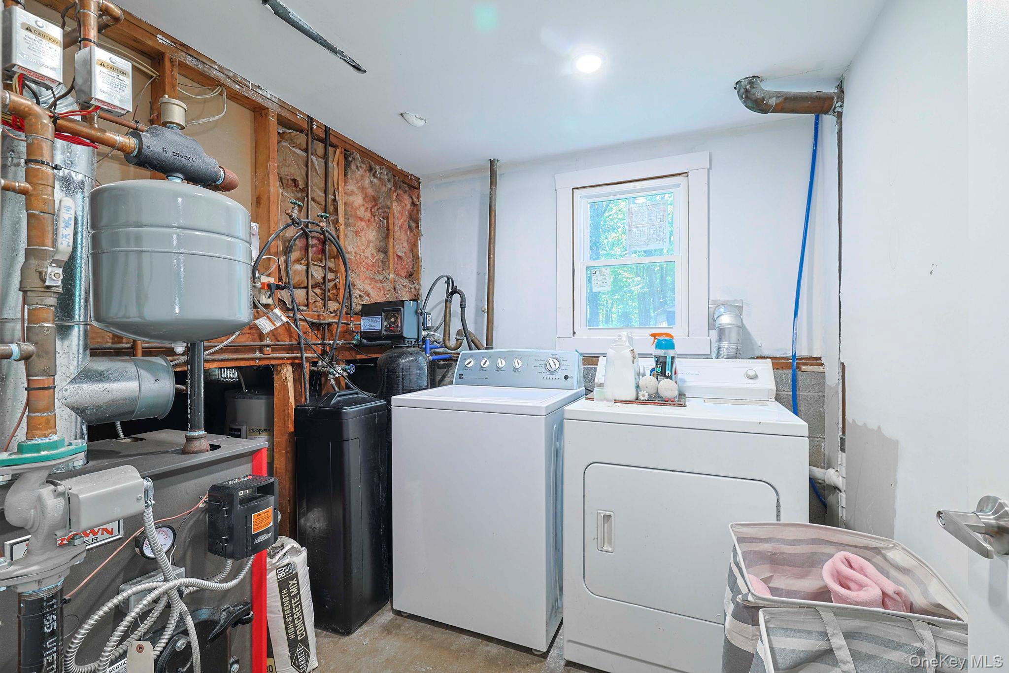 587 Winterton Road, Bloomingburg, NY 12721