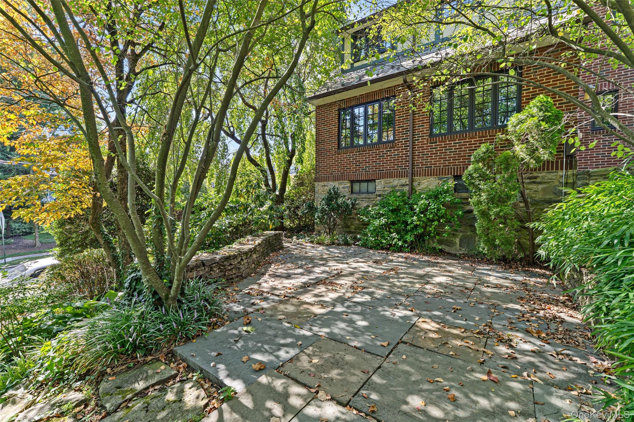 66 Rossmore Avenue, Bronxville, NY 10708