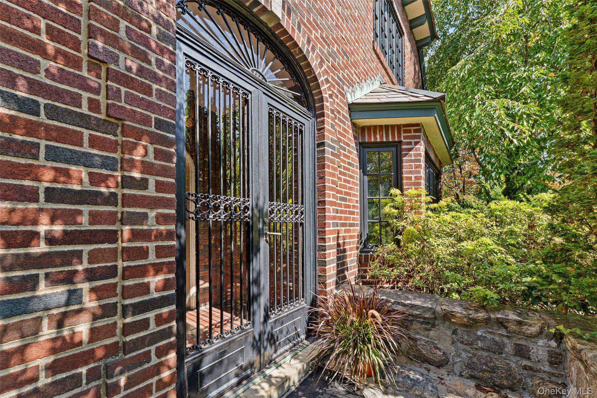 66 Rossmore Avenue, Bronxville, NY 10708