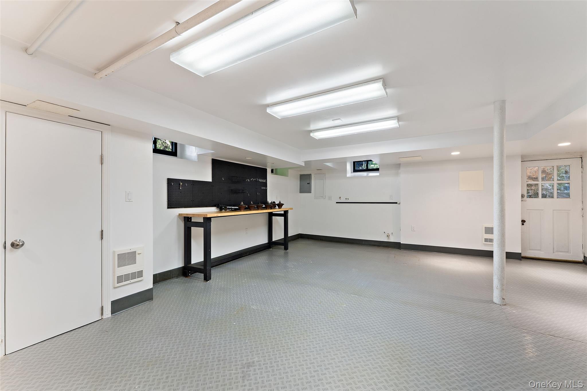 66 Rossmore Avenue, Bronxville, NY 10708