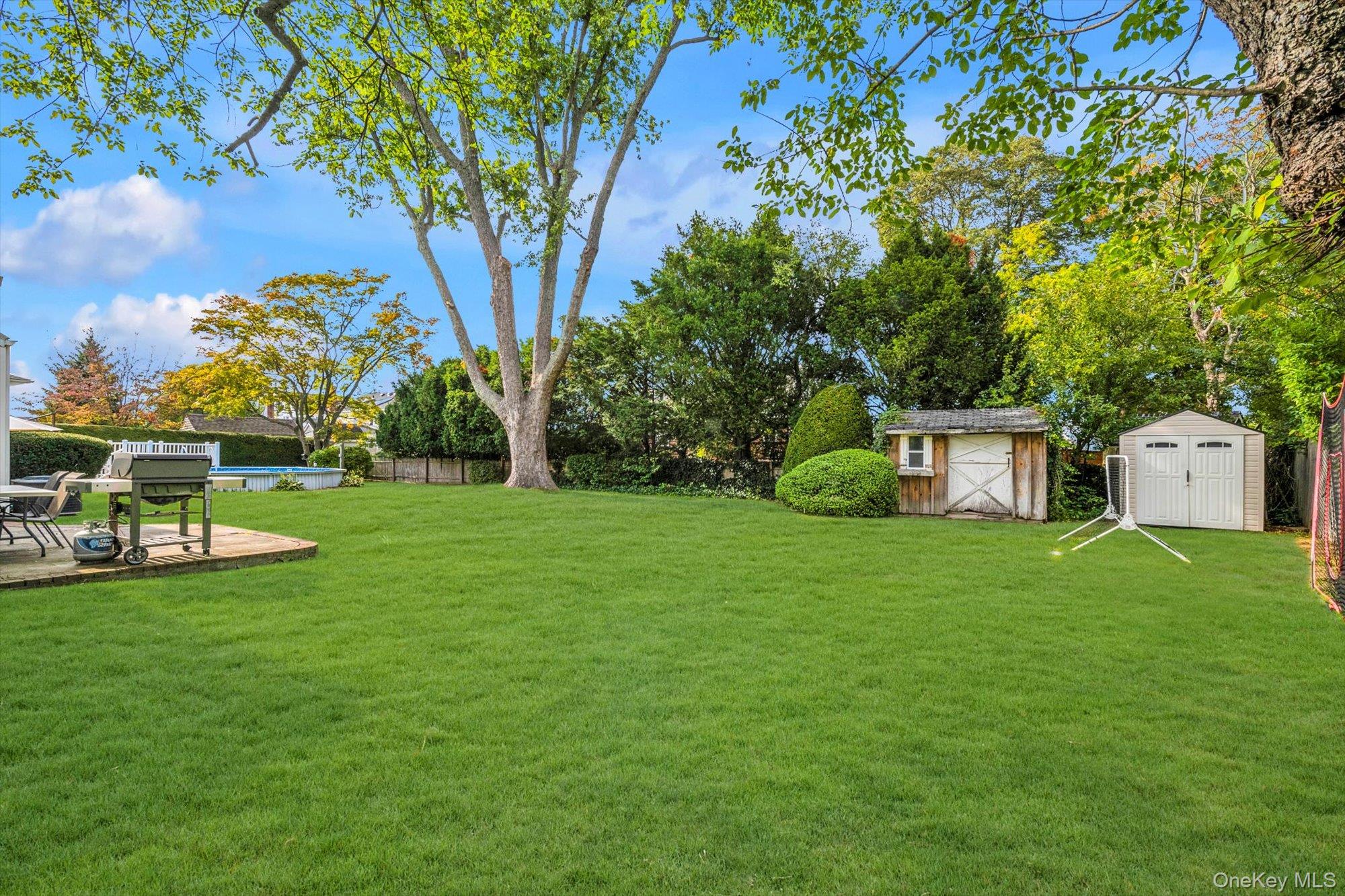 91 7th Street, Hicksville, NY 11801