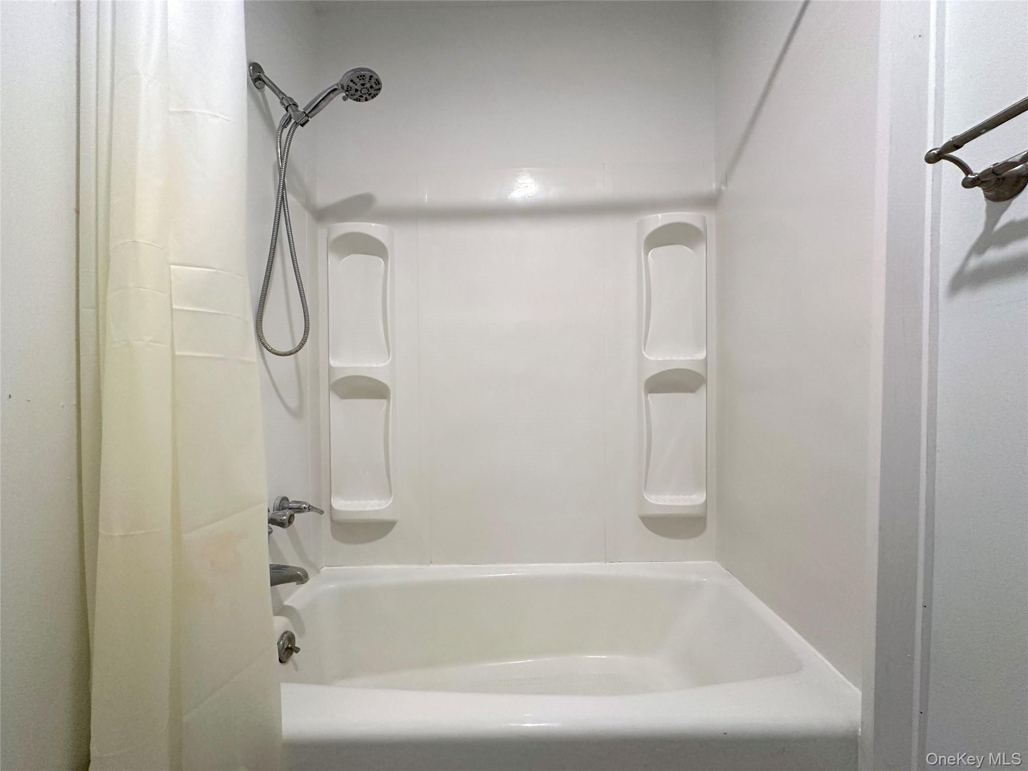 15 Cook Lane, Gardiner, NY 12525