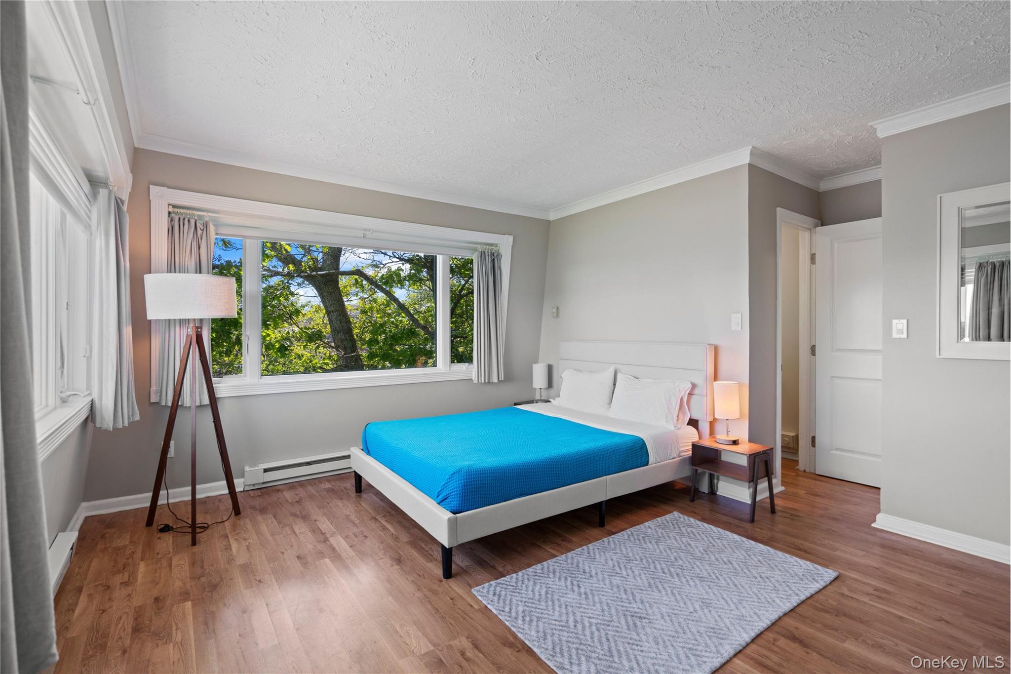 55 W End Avenue, East Quogue, NY 11942