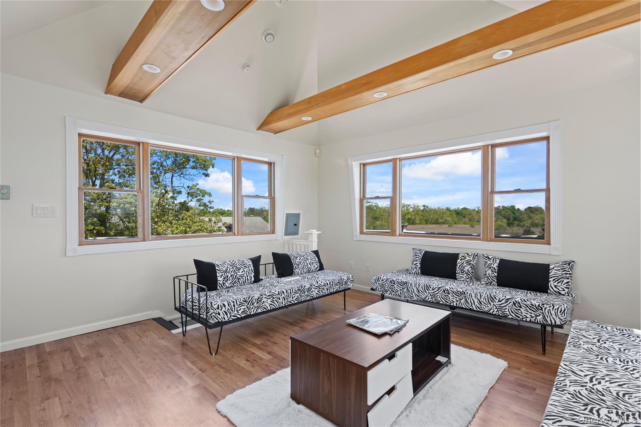 55 W End Avenue, East Quogue, NY 11942