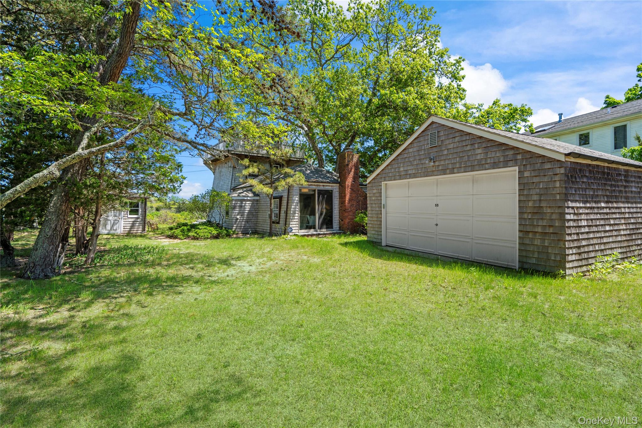 55 W End Avenue, East Quogue, NY 11942