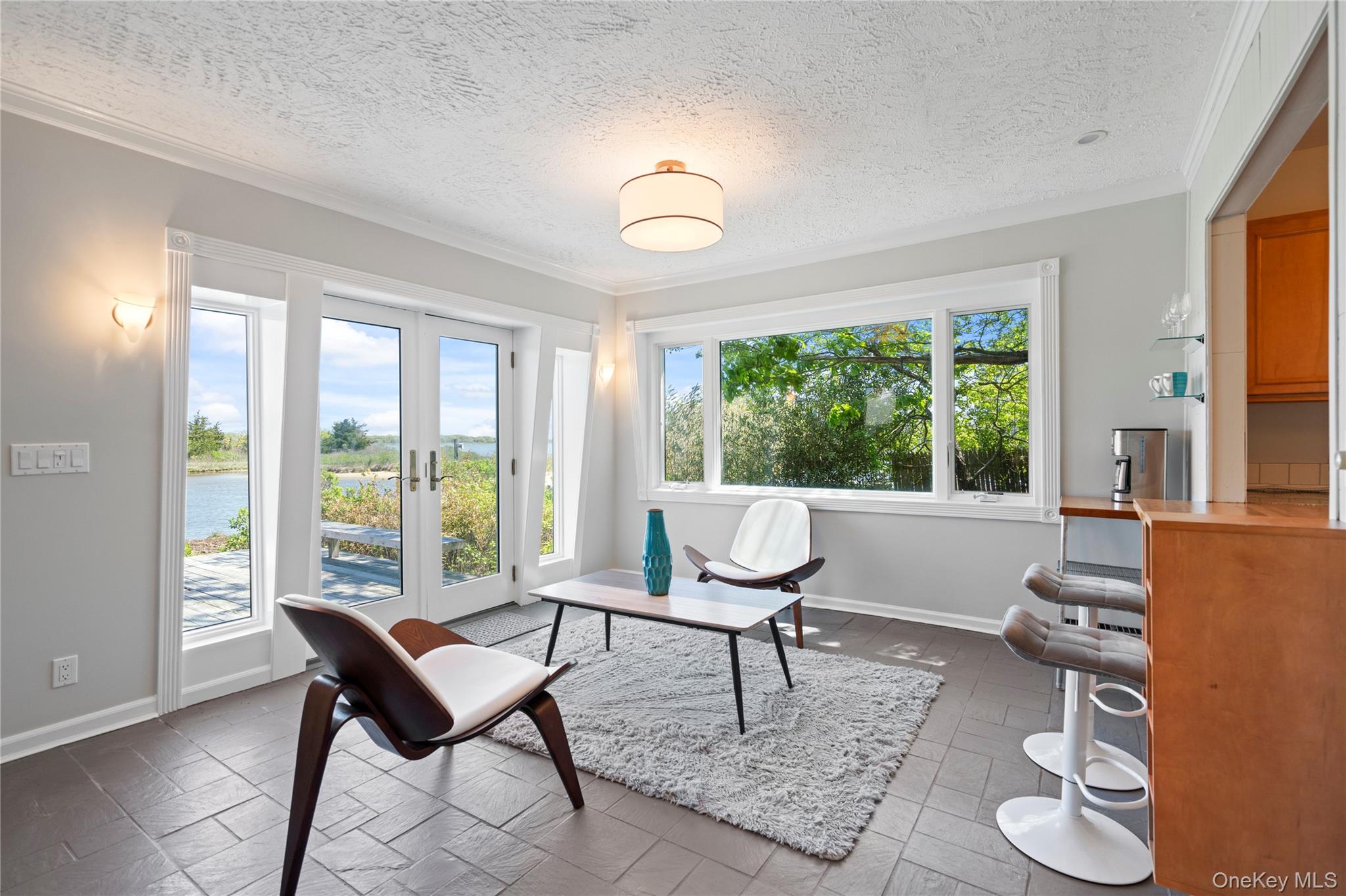 55 W End Avenue, East Quogue, NY 11942