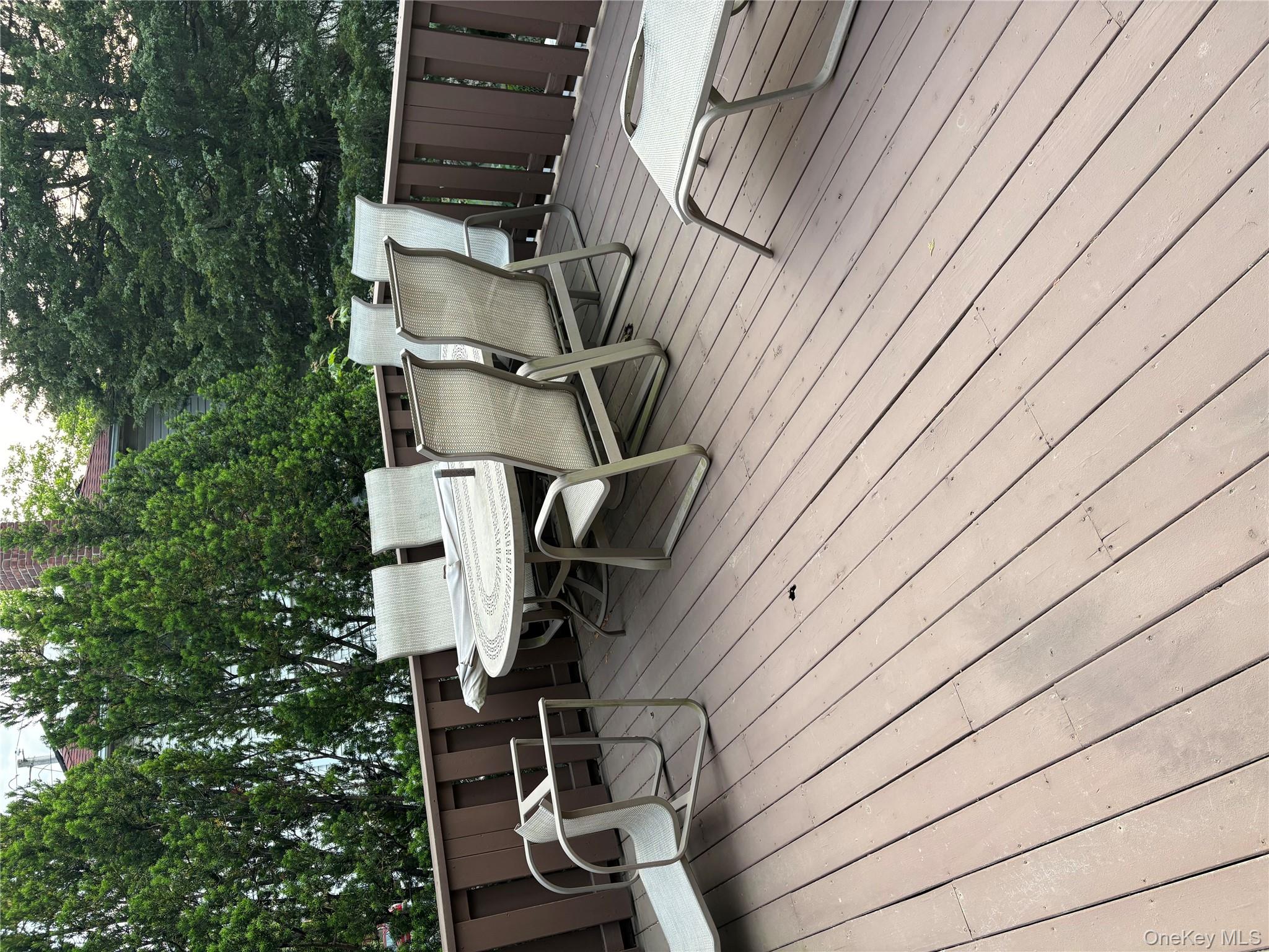 25011 40th Avenue, Little Neck, NY 11363