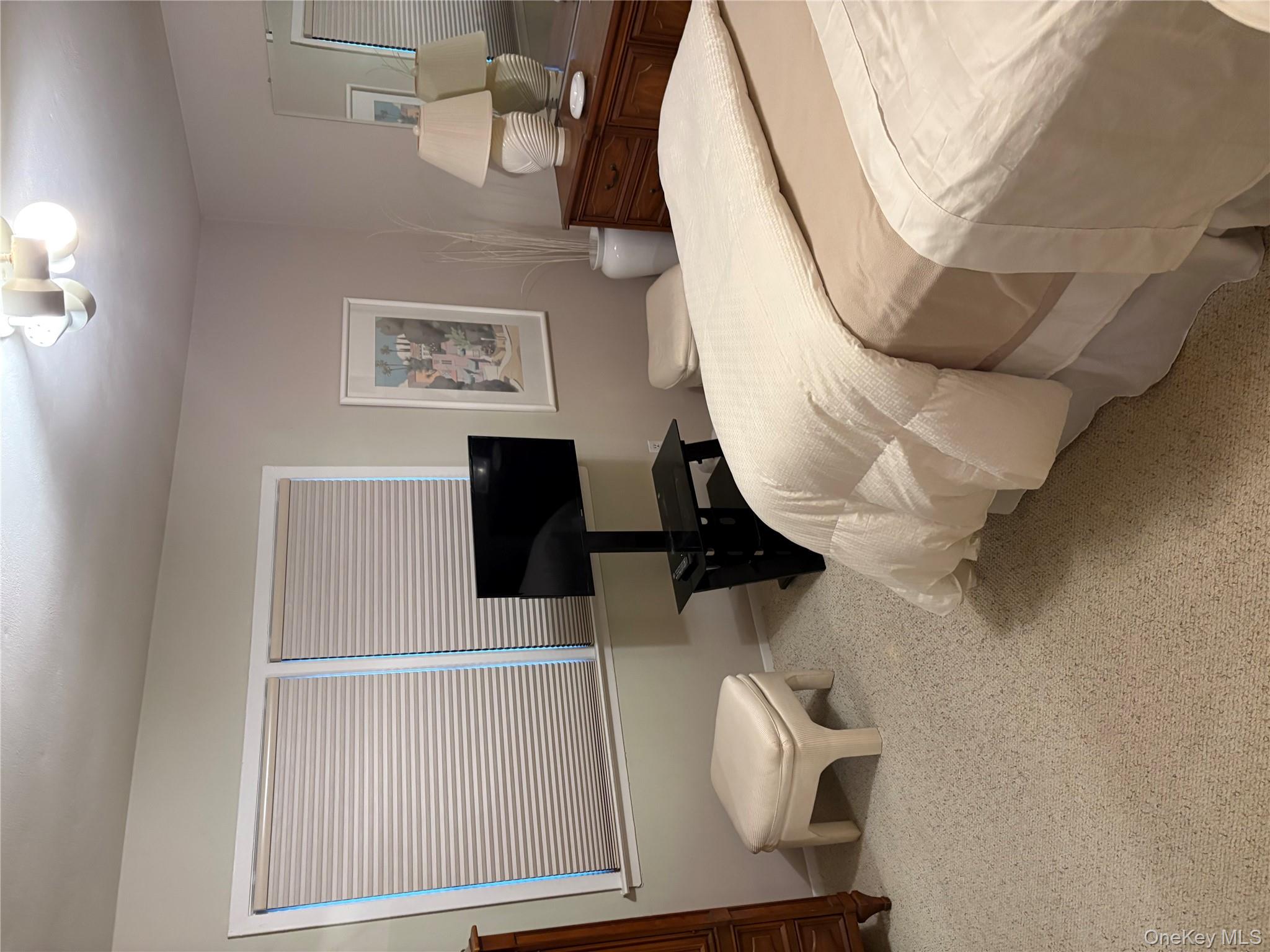 25011 40th Avenue, Little Neck, NY 11363