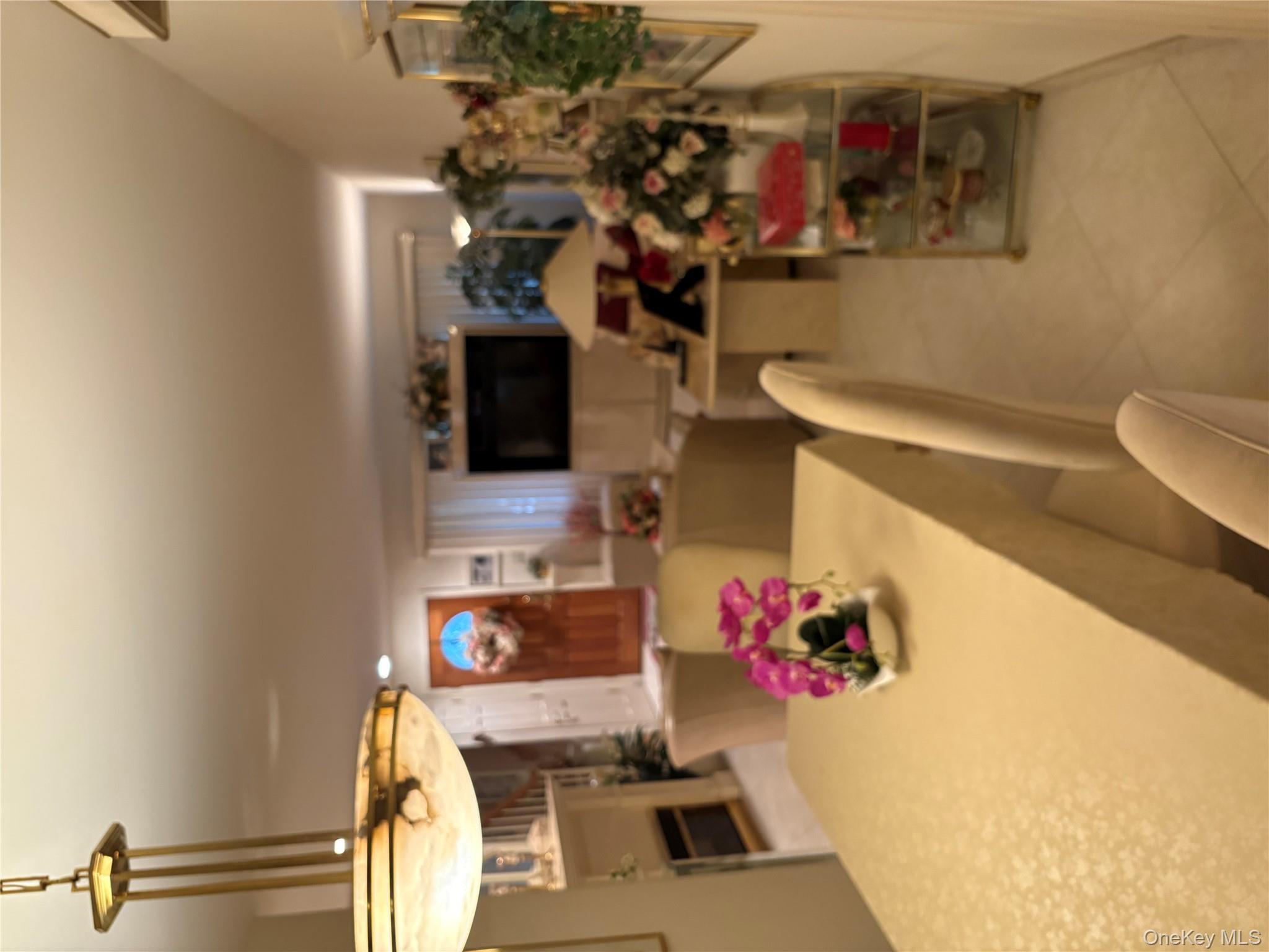 25011 40th Avenue, Little Neck, NY 11363