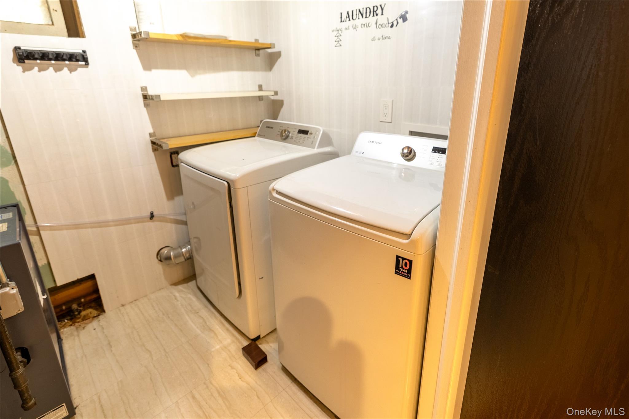 1035 Wool Avenue, Franklin Square, NY 11010