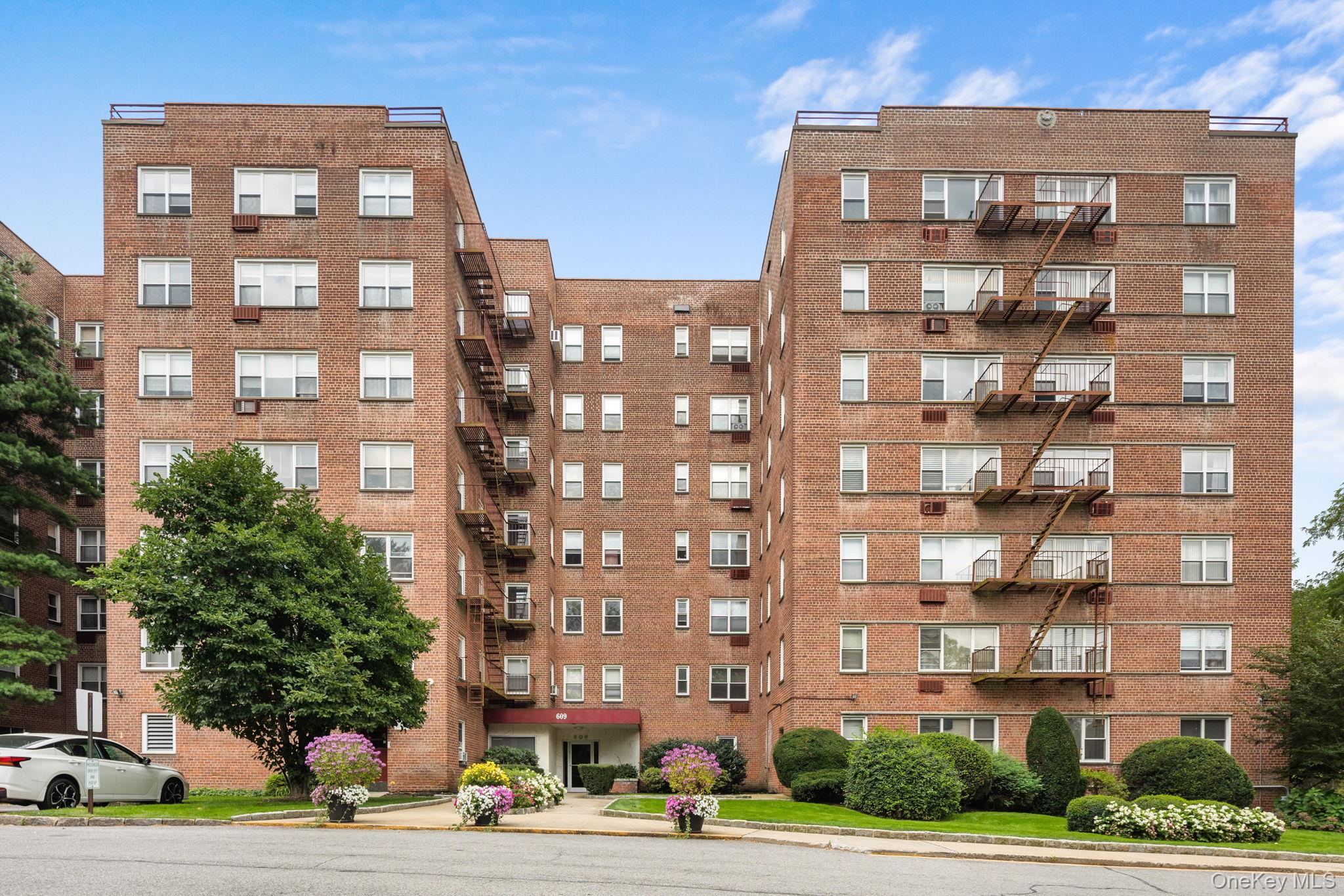 609 Palmer Road # 4C, Yonkers, NY 10701
