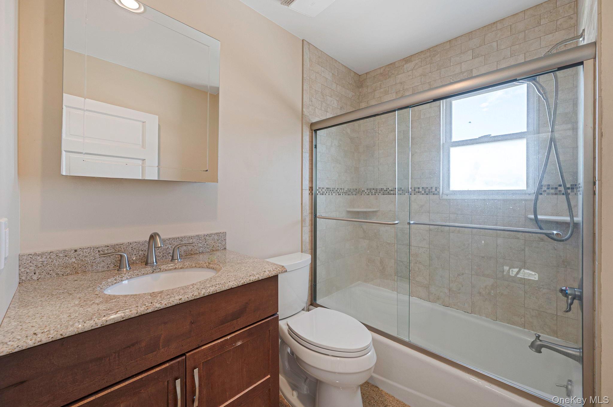 236 Jackson Avenue, Mineola, NY 11501