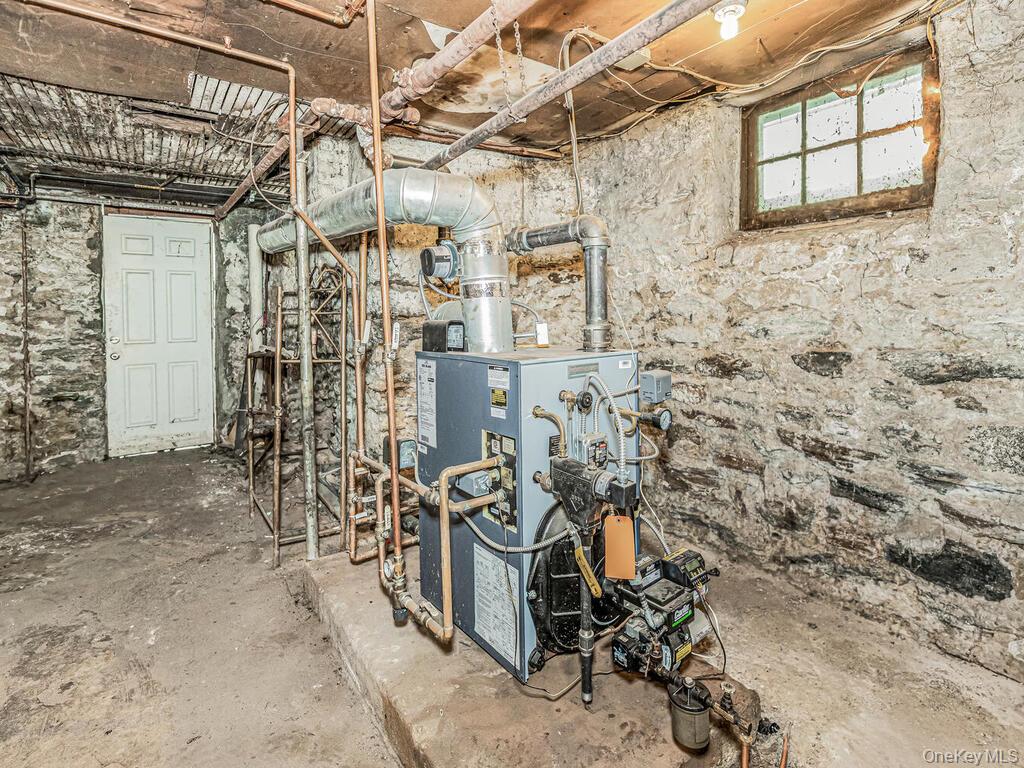 557 S 5th Avenue, Mount Vernon, NY 10550