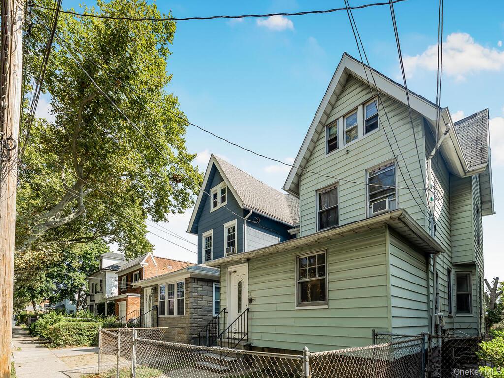 557 S 5th Avenue, Mount Vernon, NY 10550