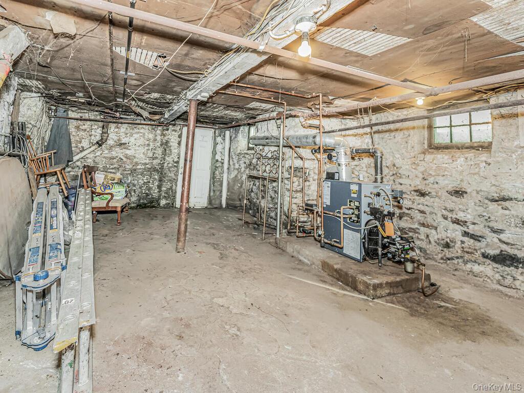 557 S 5th Avenue, Mount Vernon, NY 10550