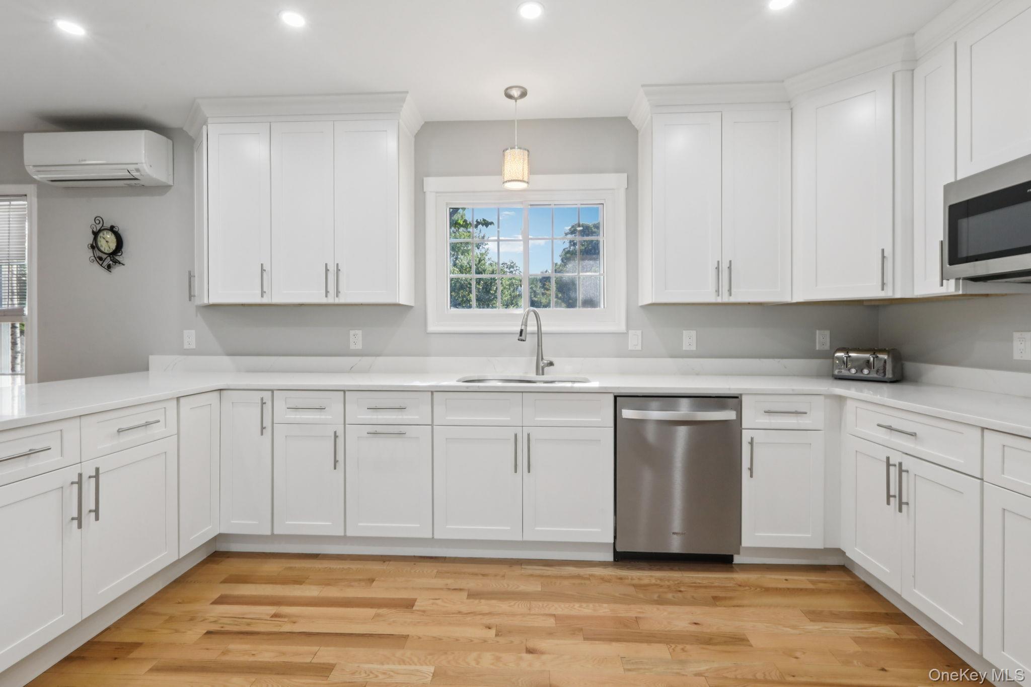 2 Myrtle Avenue, Greenwood Lake, NY 10925