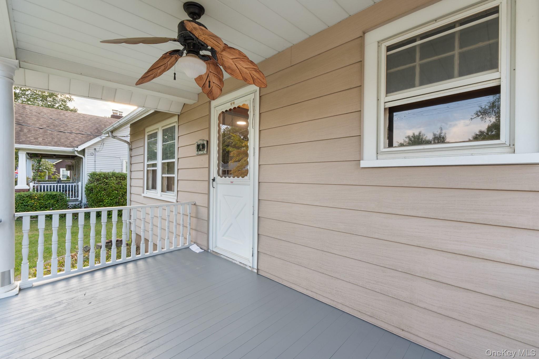 16 Oak Terrace, Suffern, NY 10901