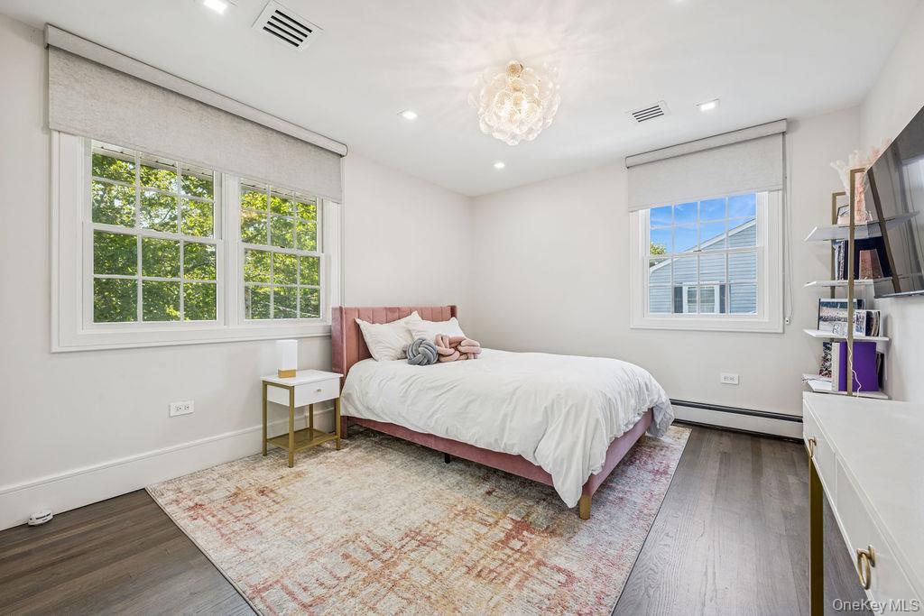 992 Dartmouth Lane, Woodmere, NY 11598