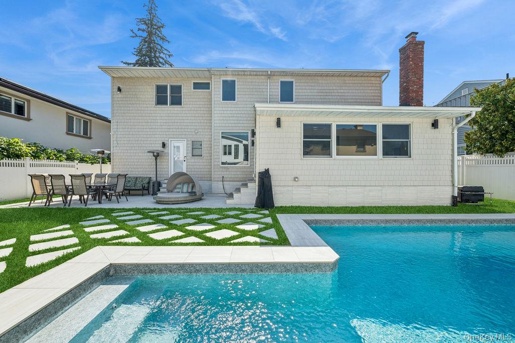 992 Dartmouth Lane, Woodmere, NY 11598