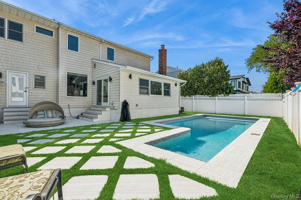 992 Dartmouth Lane, Woodmere, NY 11598