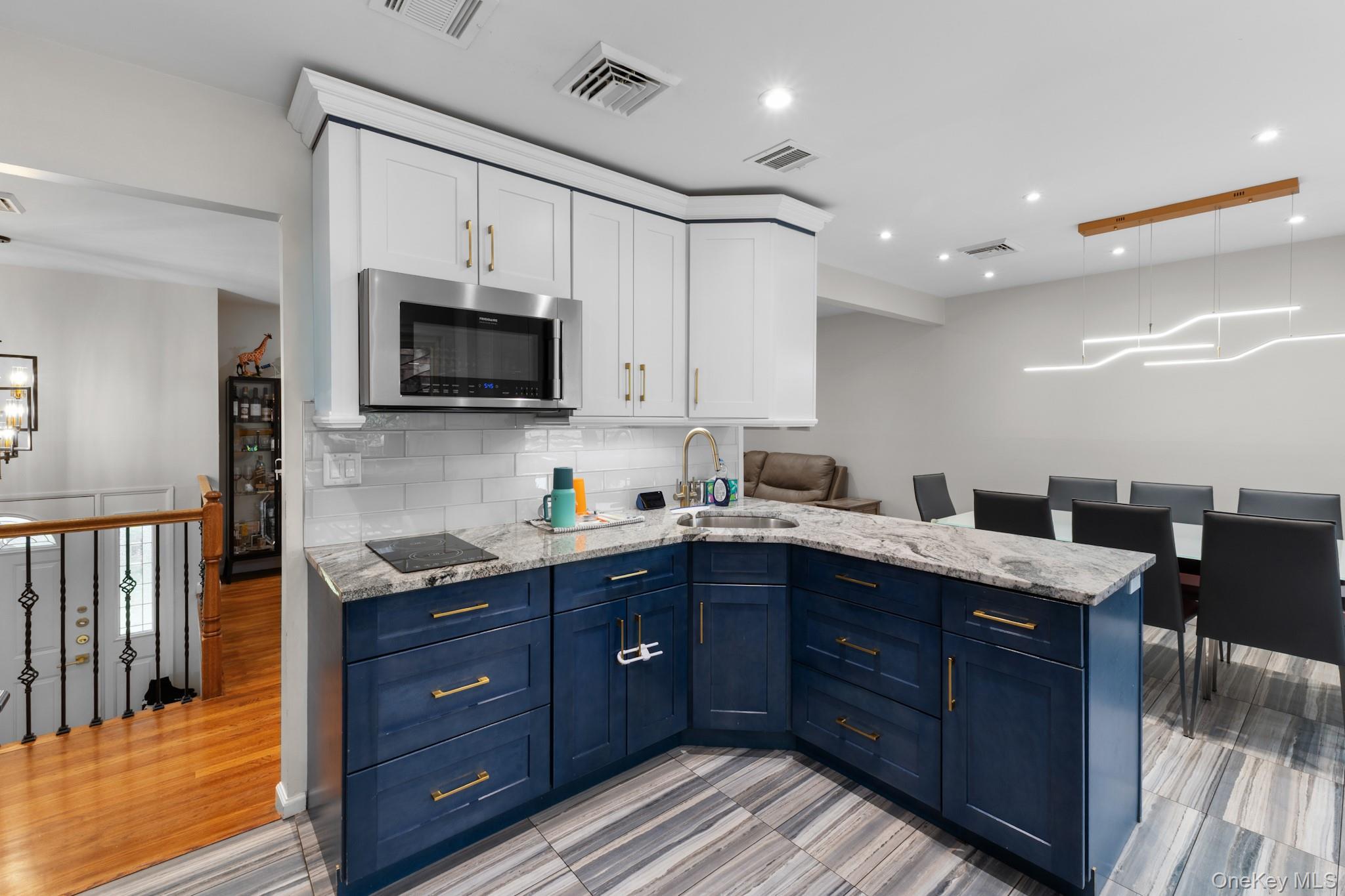 1 Phillips Drive, Airmont, NY 10901