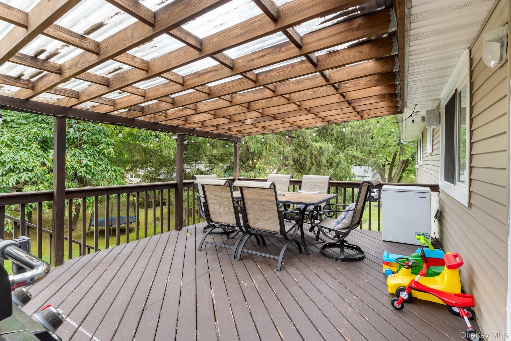 1 Phillips Drive, Airmont, NY 10901