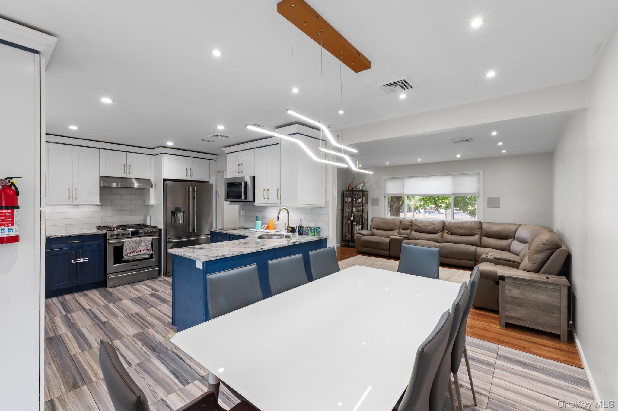 1 Phillips Drive, Airmont, NY 10901