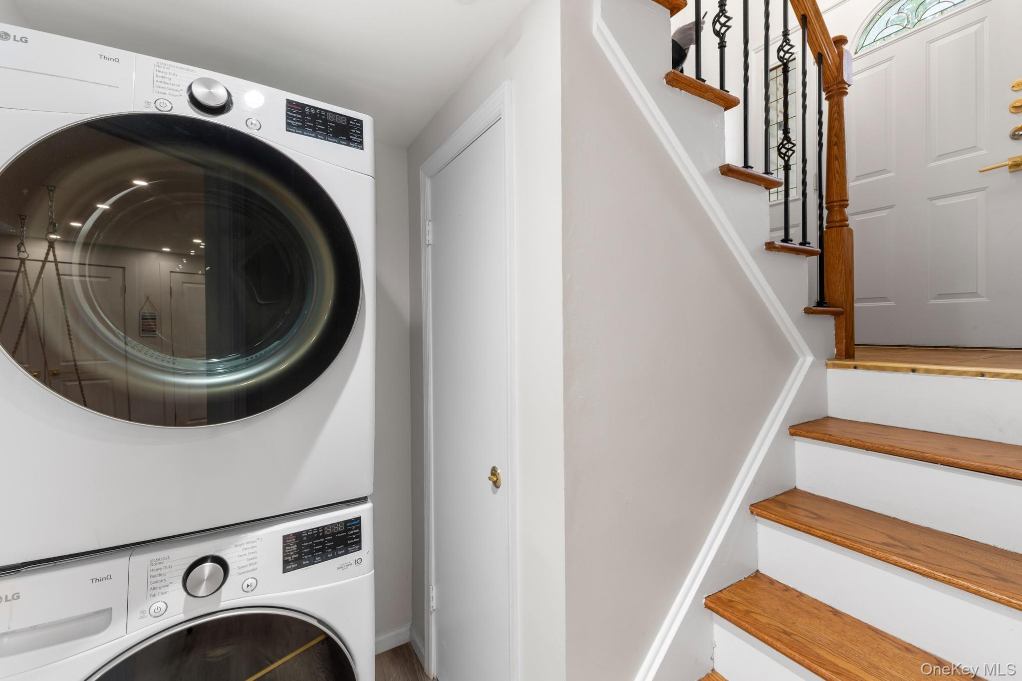 1 Phillips Drive, Airmont, NY 10901