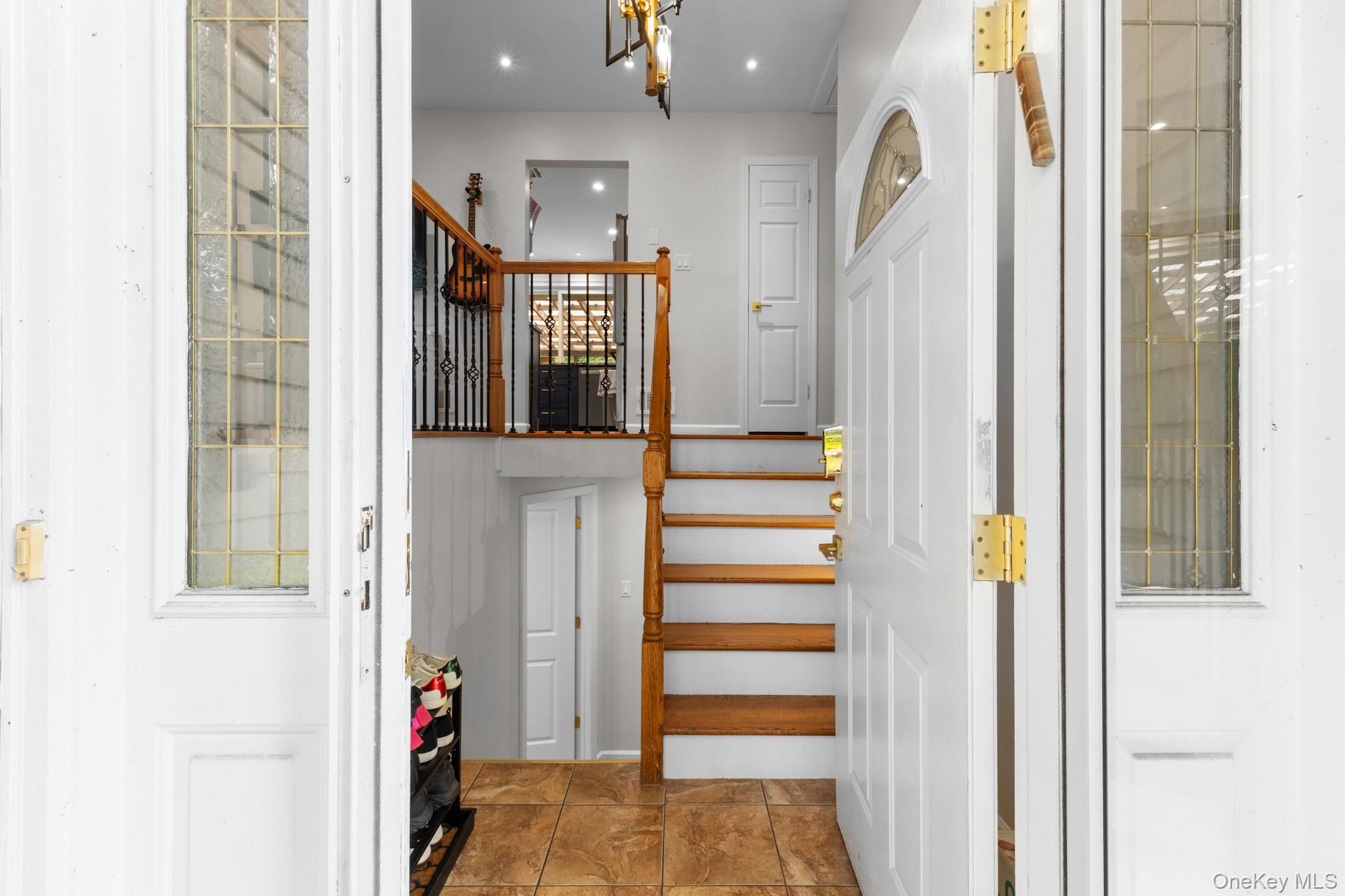 1 Phillips Drive, Airmont, NY 10901