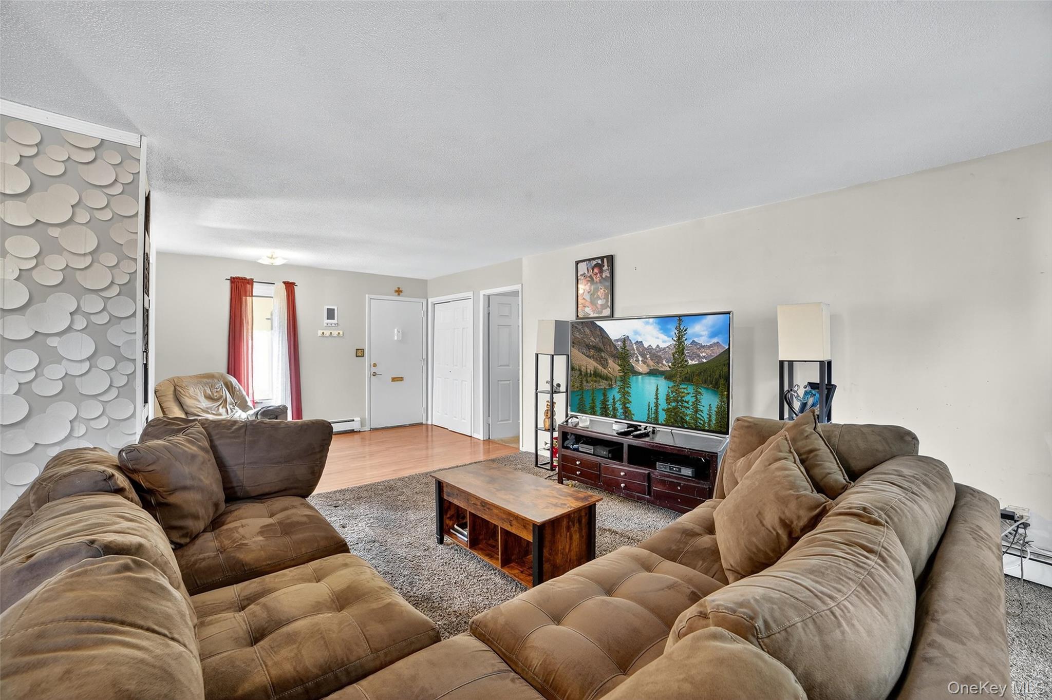 12 Granada Crescent # 20, White Plains, NY 10603