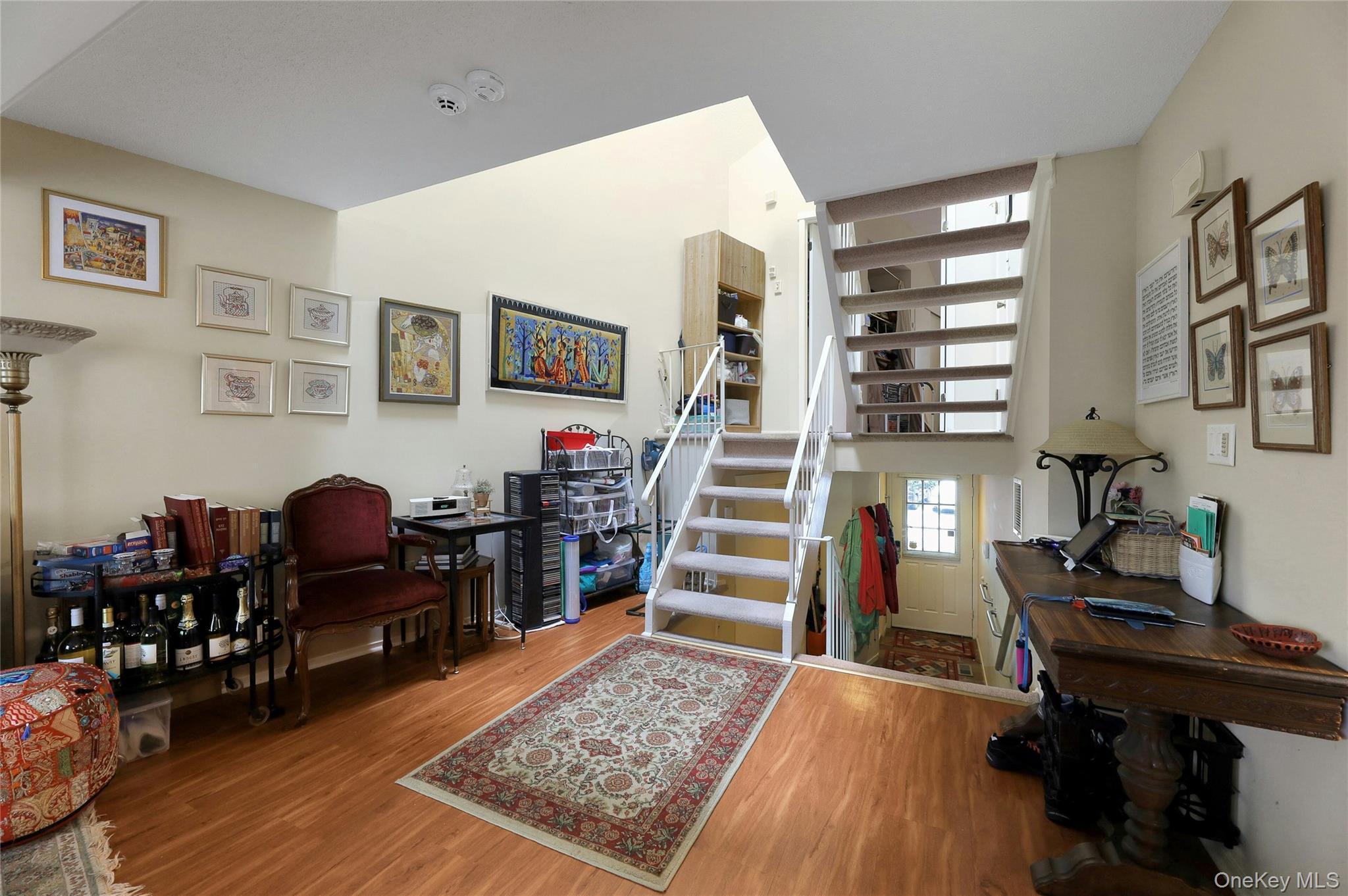 180 Treetop Circle, Nanuet, NY 10954