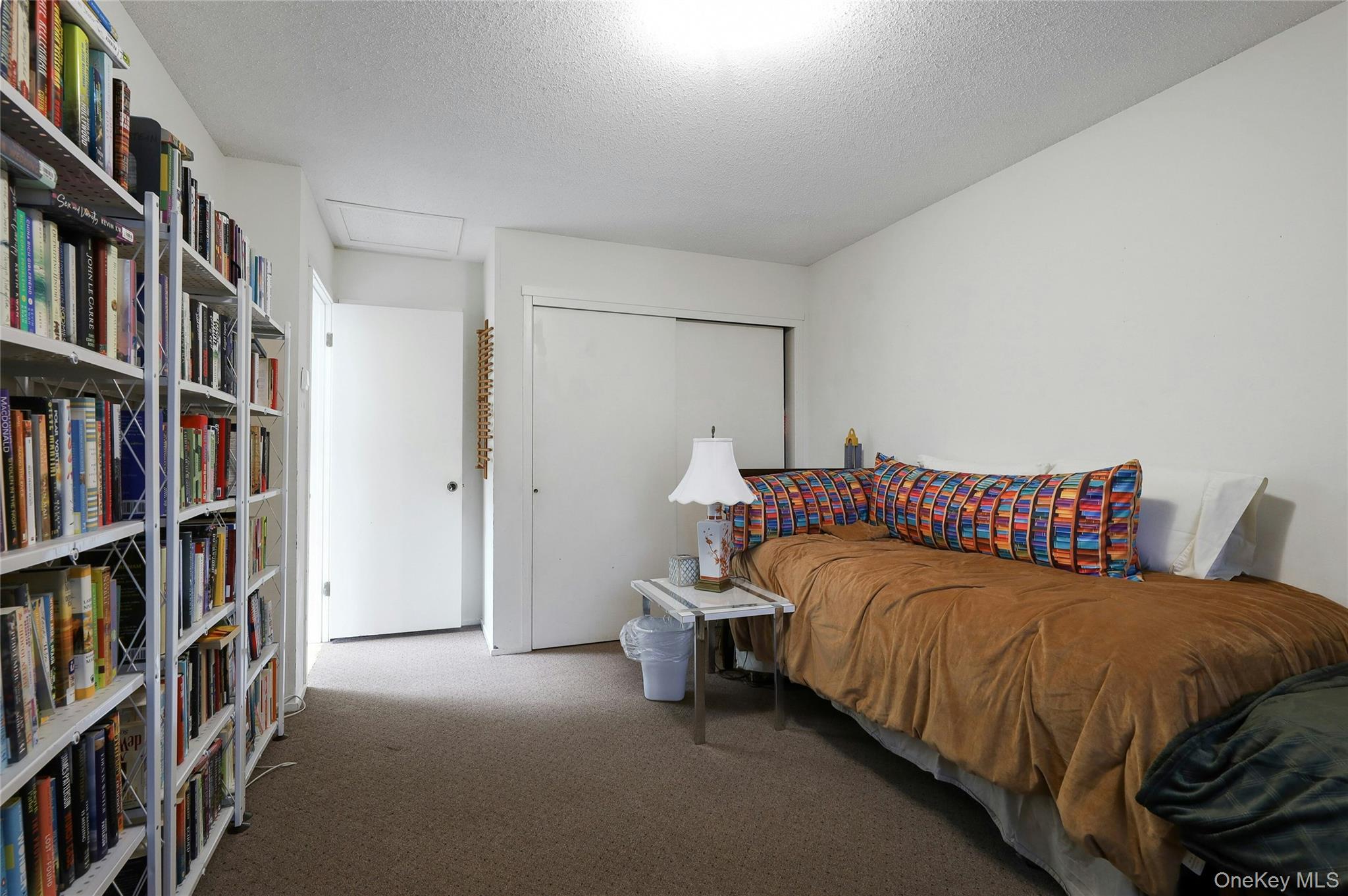 180 Treetop Circle, Nanuet, NY 10954