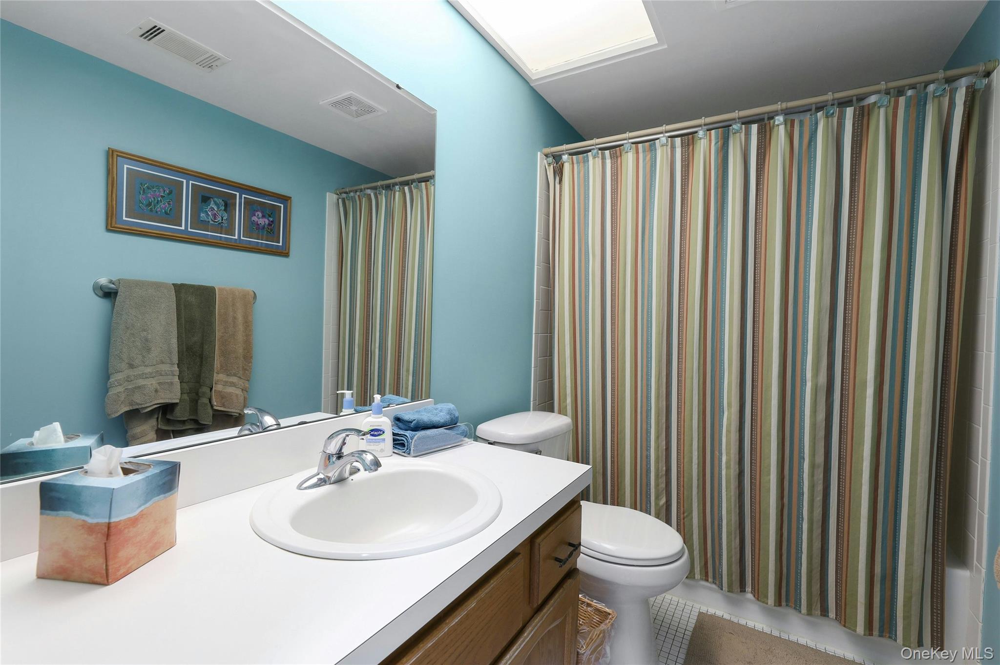 180 Treetop Circle, Nanuet, NY 10954