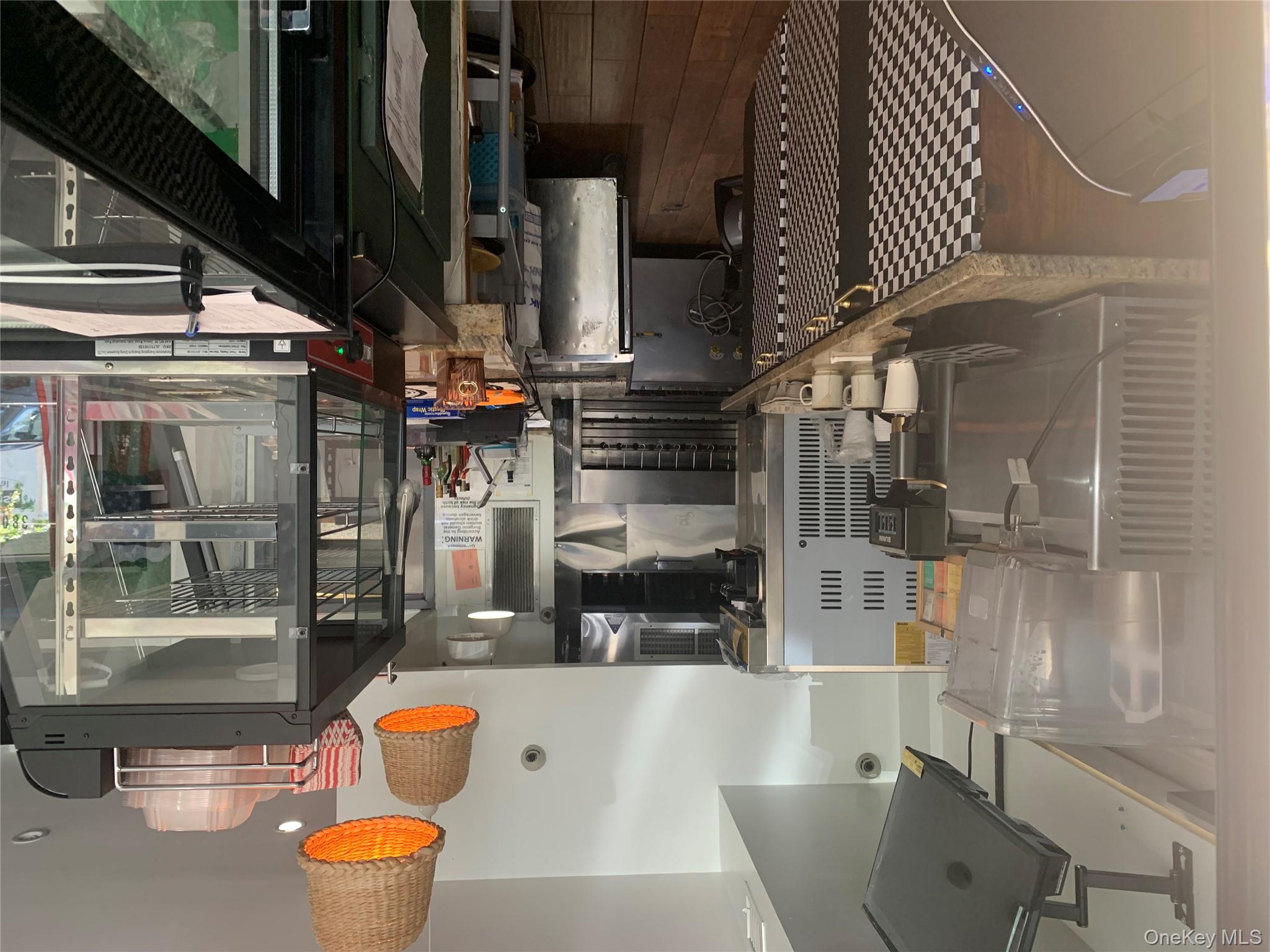 38-01 31st Avenue, Astoria, NY 11103