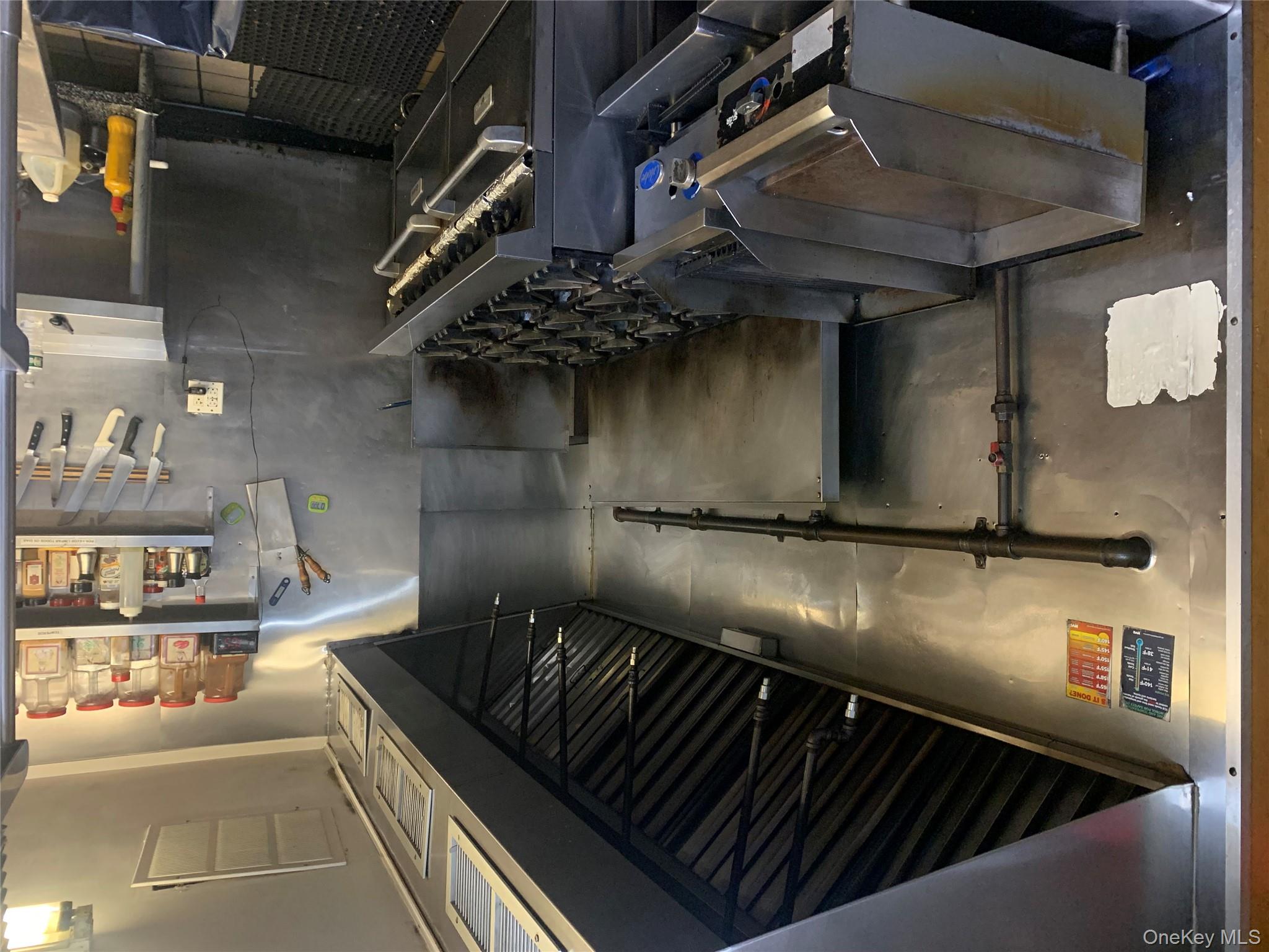 38-01 31st Avenue, Astoria, NY 11103