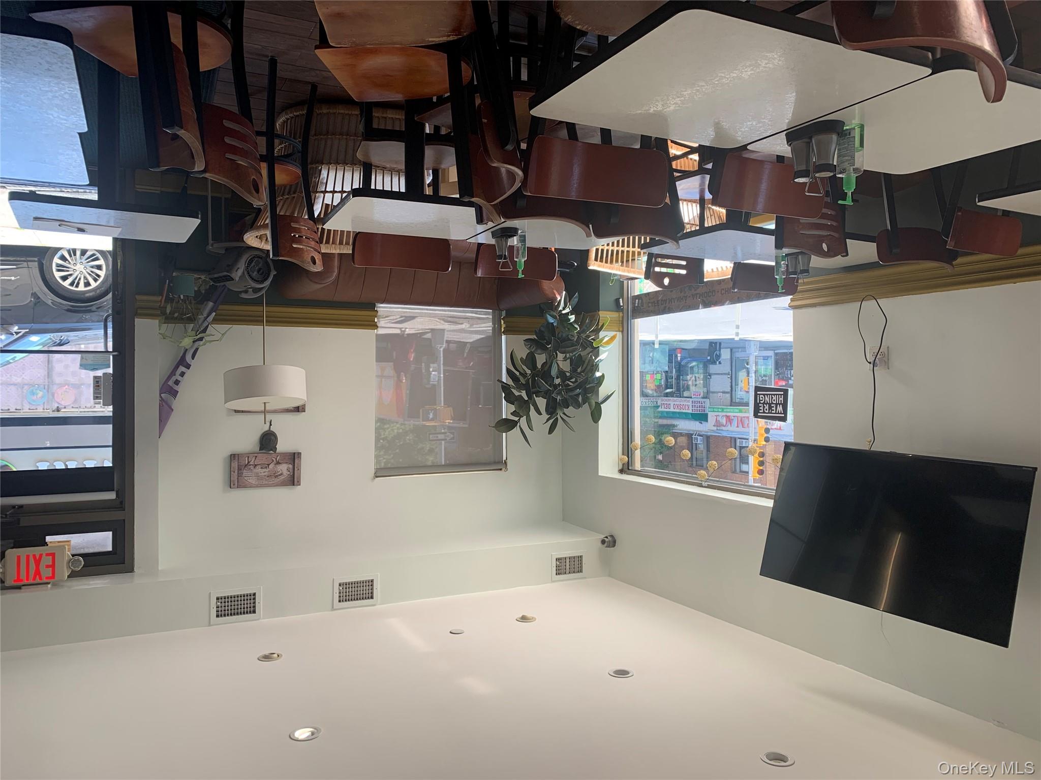 38-01 31st Avenue, Astoria, NY 11103