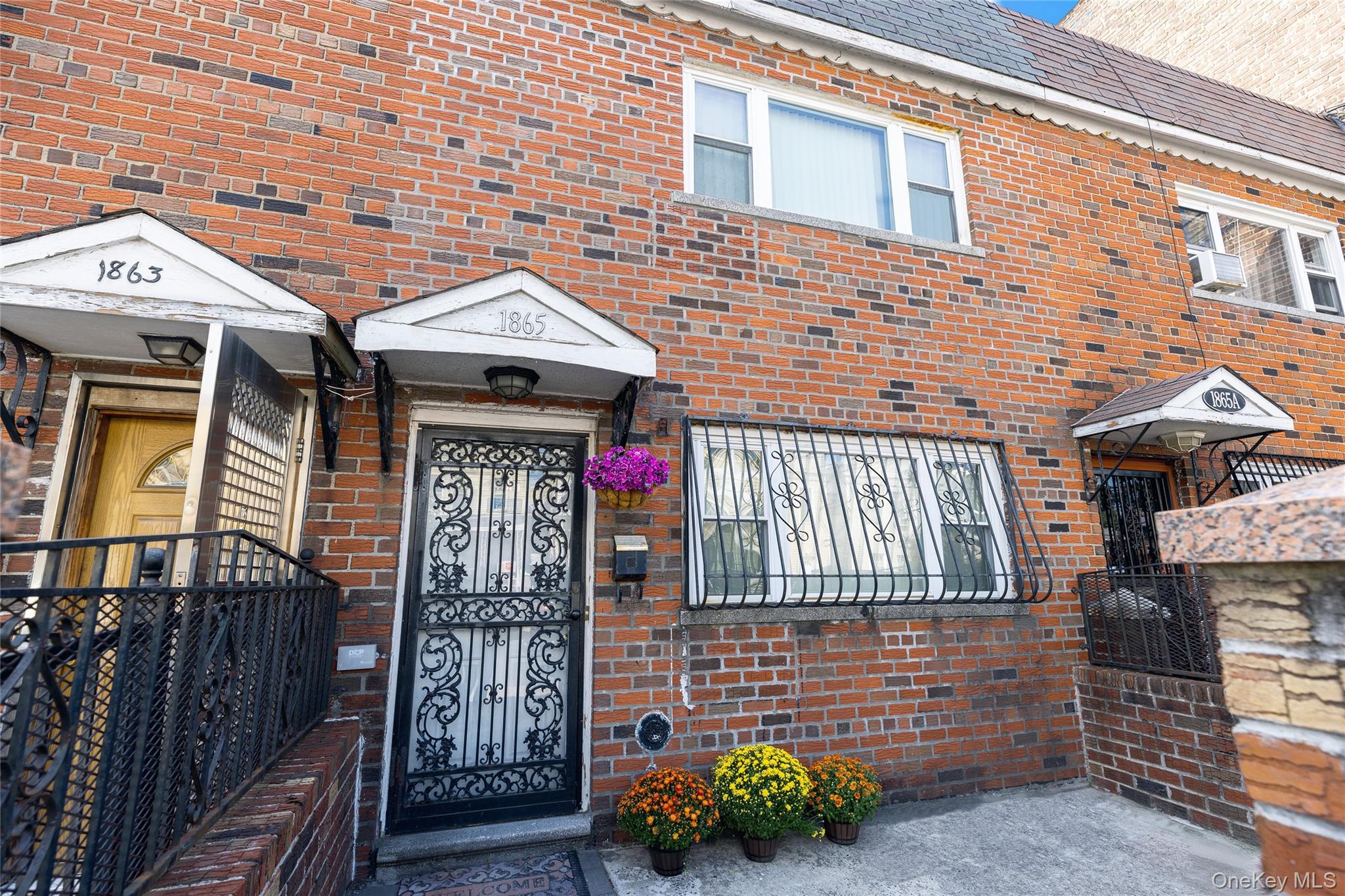 1865 Hunt Avenue, Bronx, NY 10462