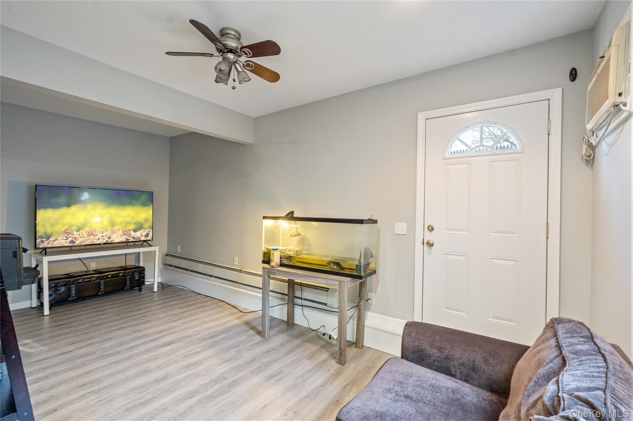 8 Beaumont Lane, Lake Grove, NY 11755